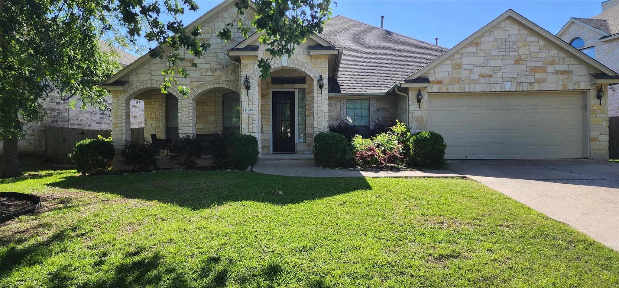 Photo of 11709 VIA GRANDE DR, Austin, TX, 78739