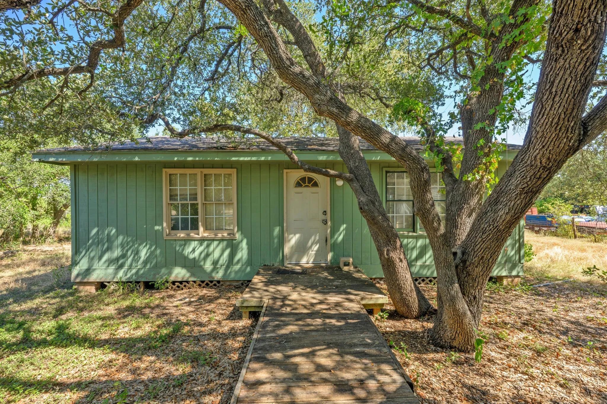 Photo of 12716 PAULS VALLEY RD, Austin, TX, 78737