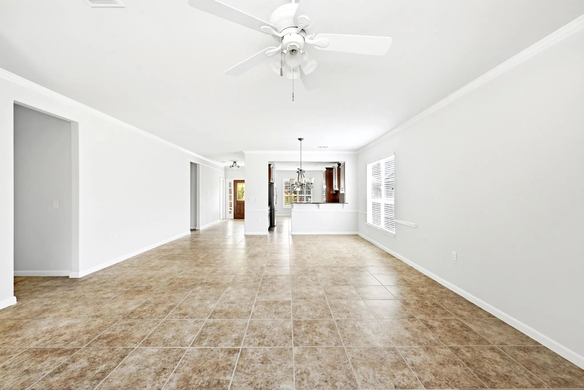 Photo 4 of 321 FIELDSTONE DR