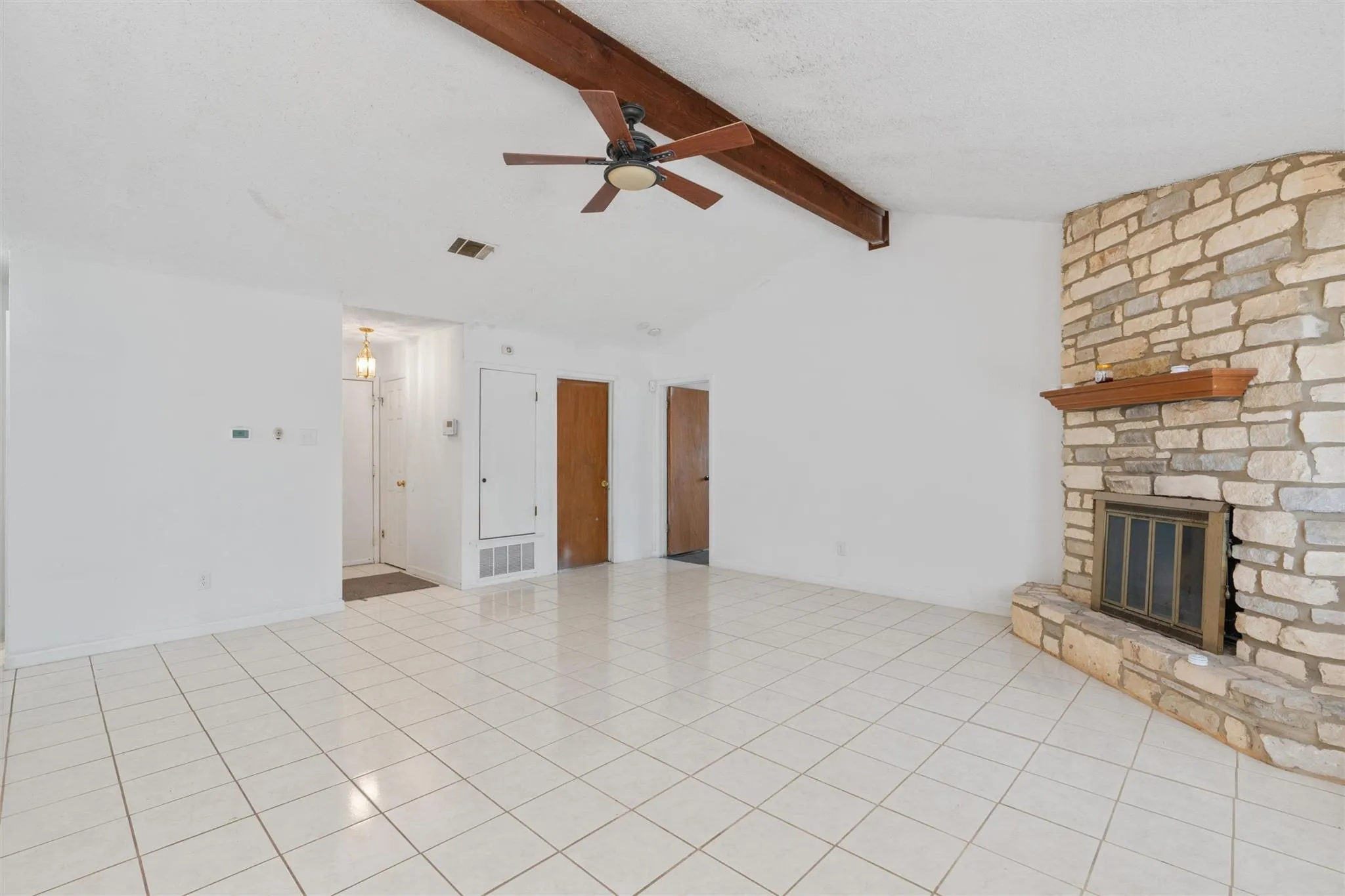 Photo 5 of 5408 KING HENRY DR