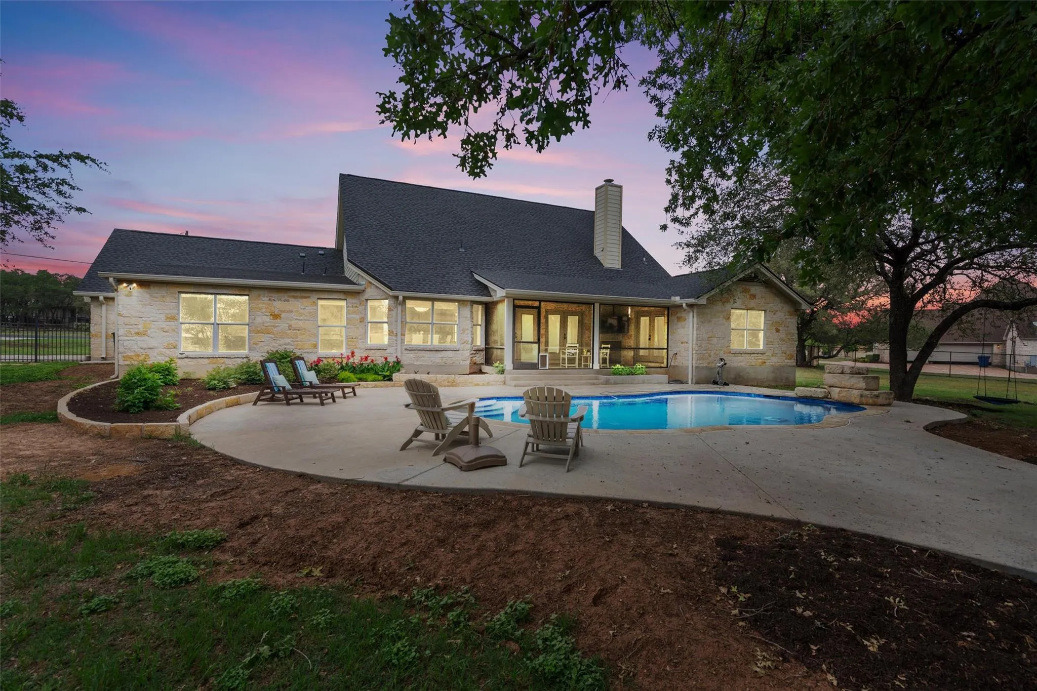 Photo of 208 NEAL DR, Liberty Hill, TX, 78642