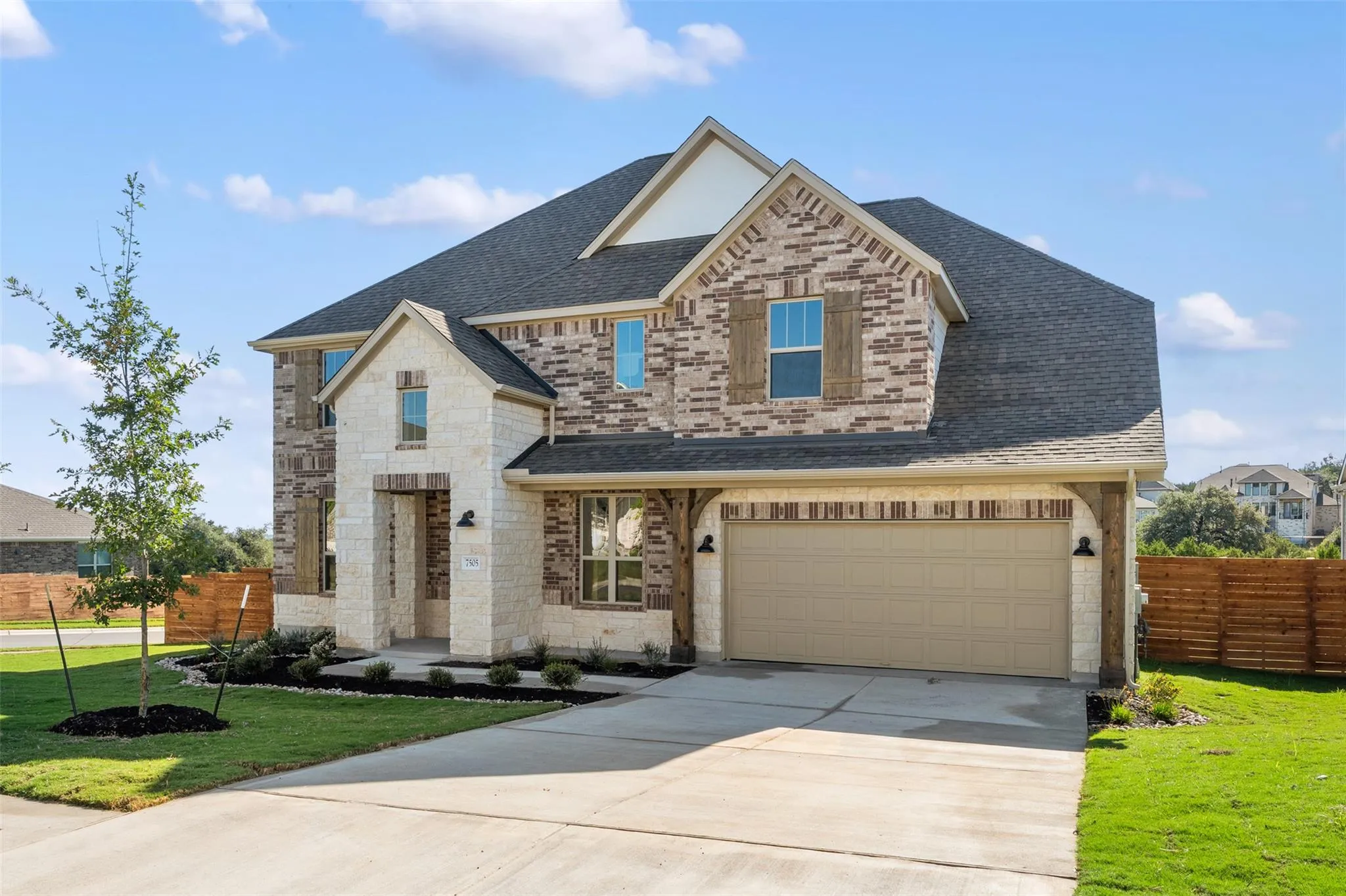 Photo 4 of 208 POSSUMHAW LN