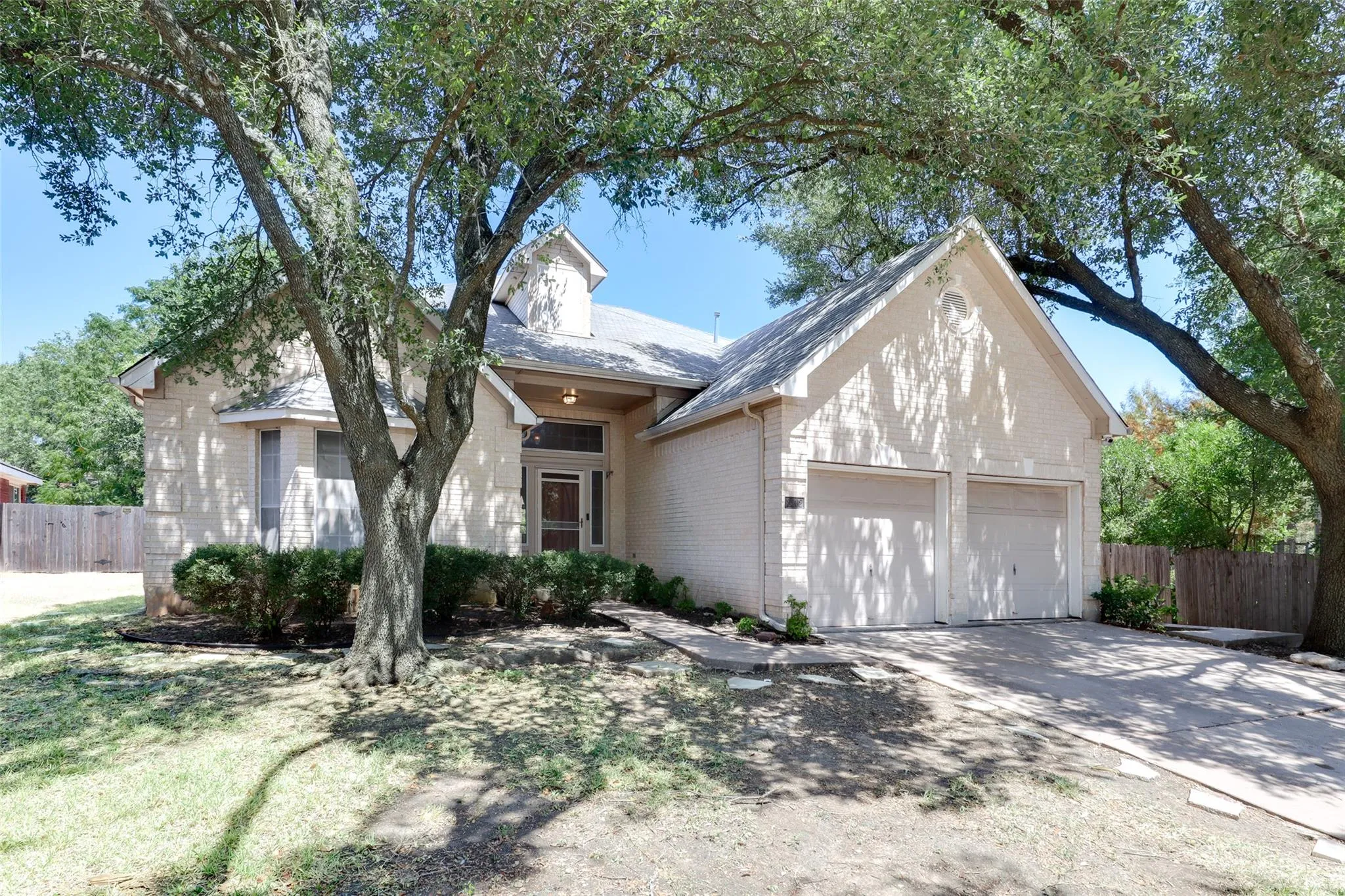 Photo of 8302 CAMBRIA DR, Austin, 78717
