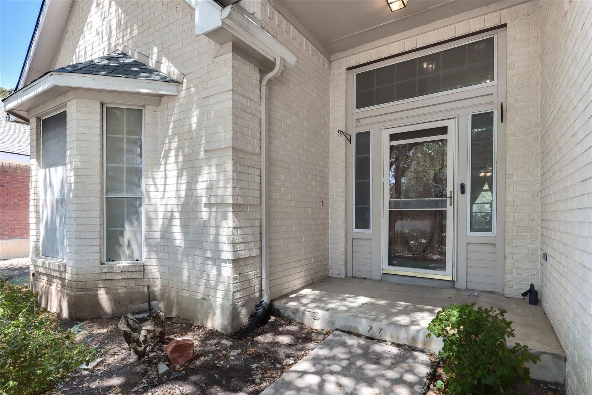 Photo 3 of 8302 CAMBRIA DR