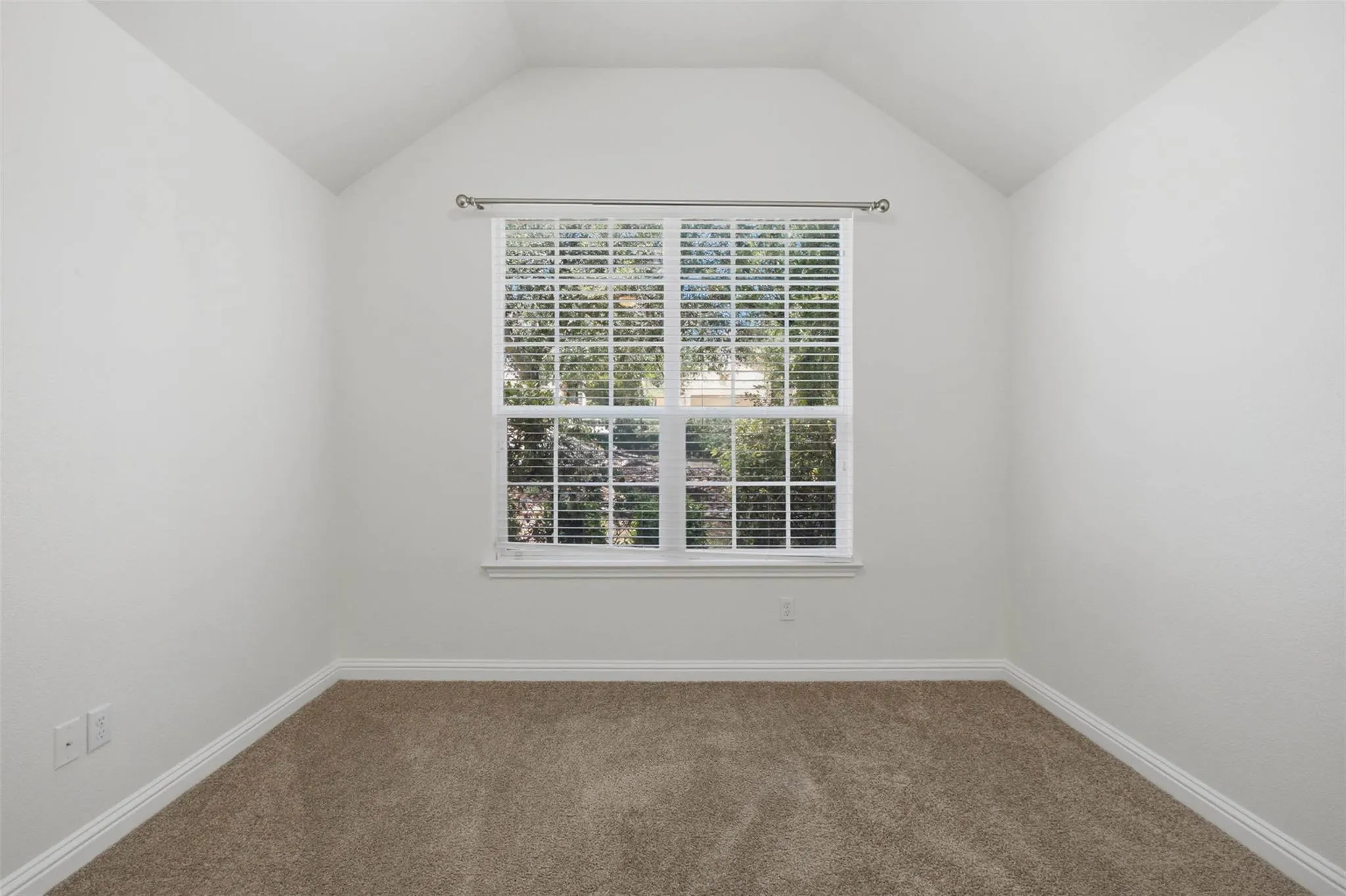 Photo 4 of 6225 ANTIGO LN