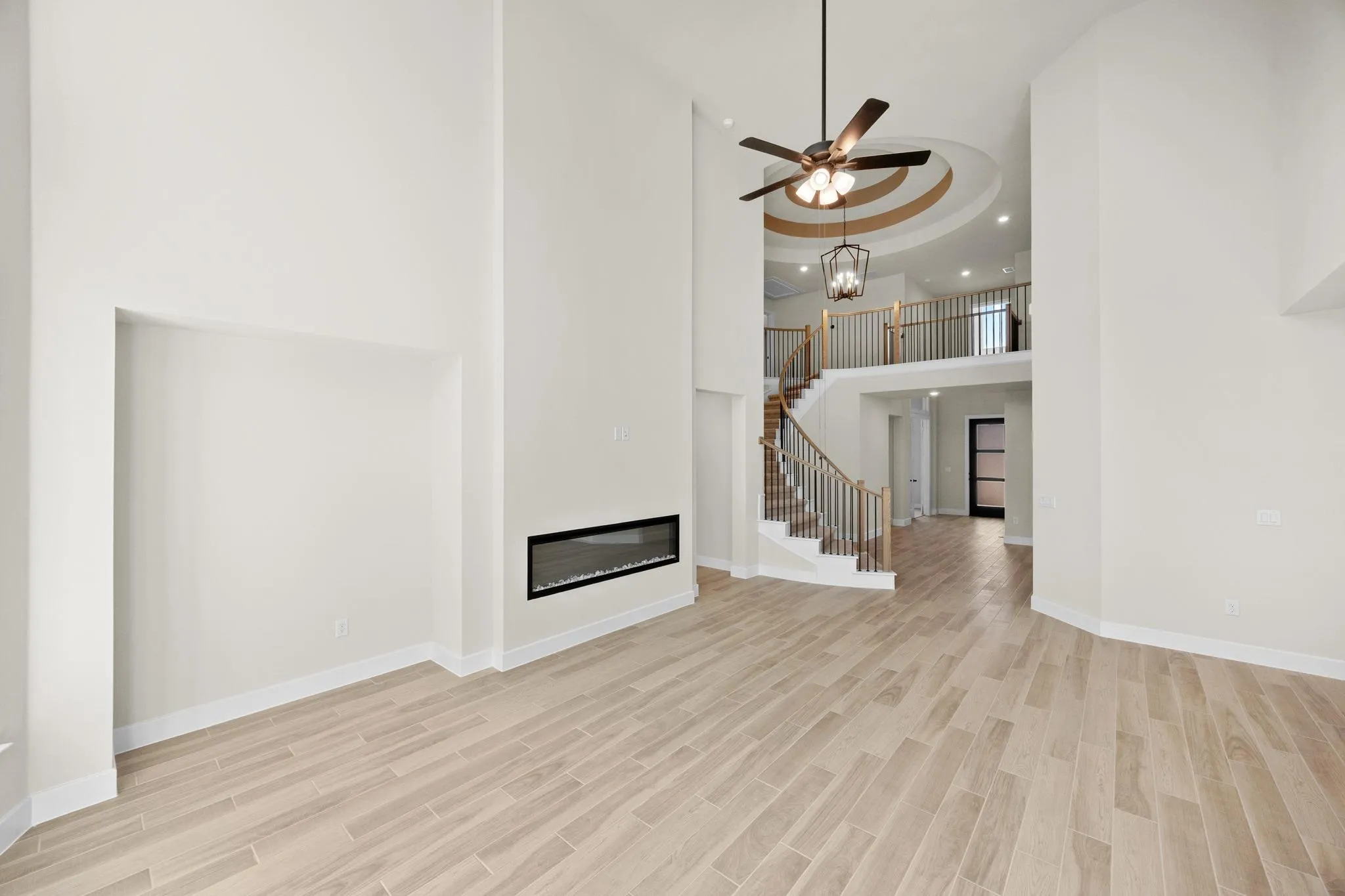 Photo 5 of 121 PACKHORSE LN