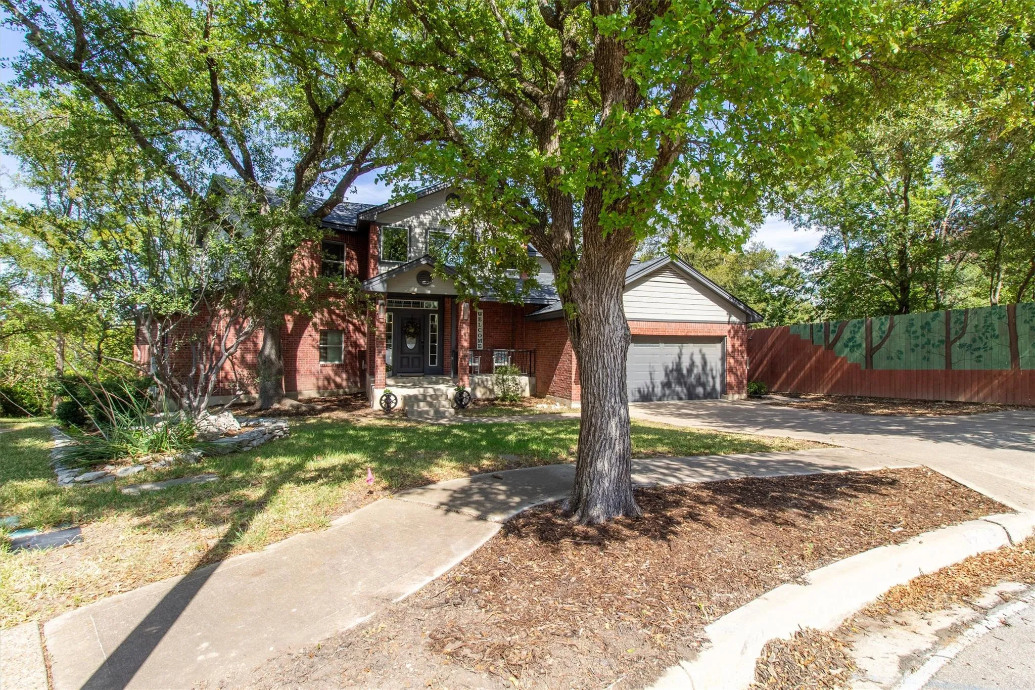 Photo 2 of 1701 JOHNSON WAY