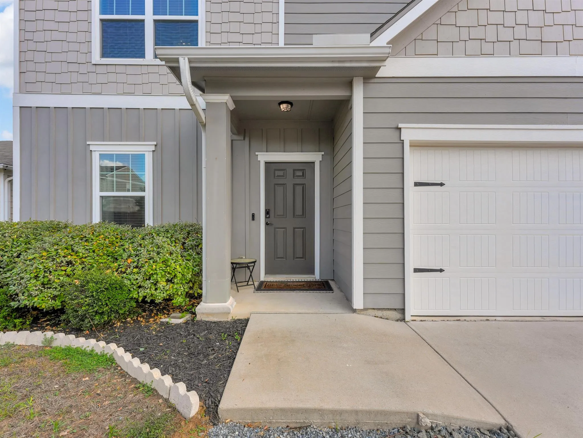 Photo 4 of 13817 MARK CHRISTOPHER WAY
