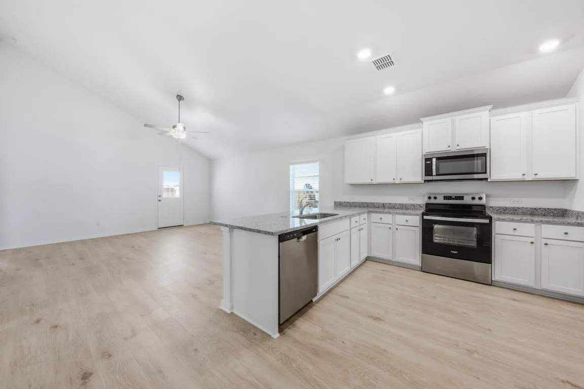 Photo 2 of 245 W LUNA BLUE LN