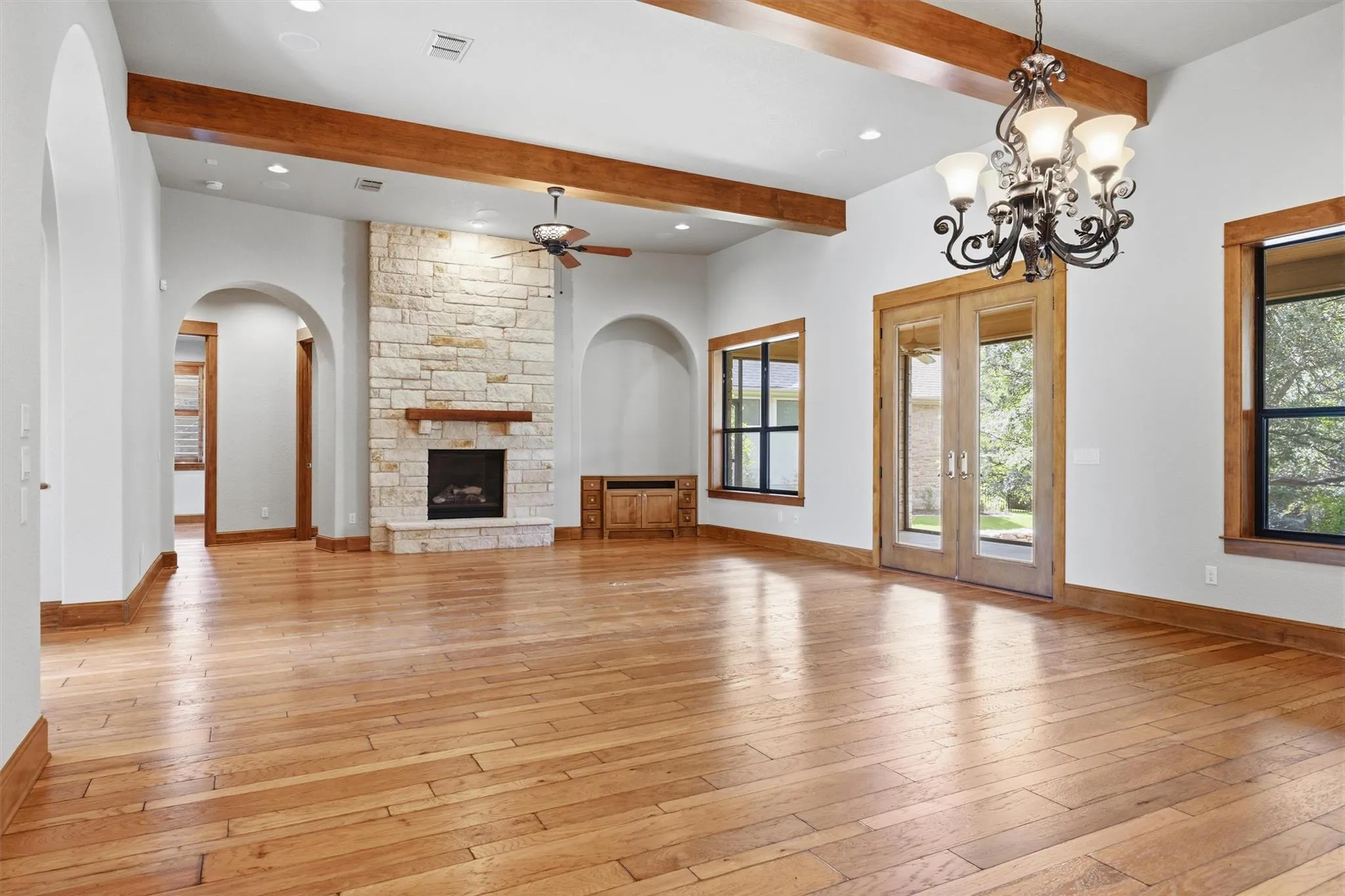 Photo 5 of 203 PRISTINE LN