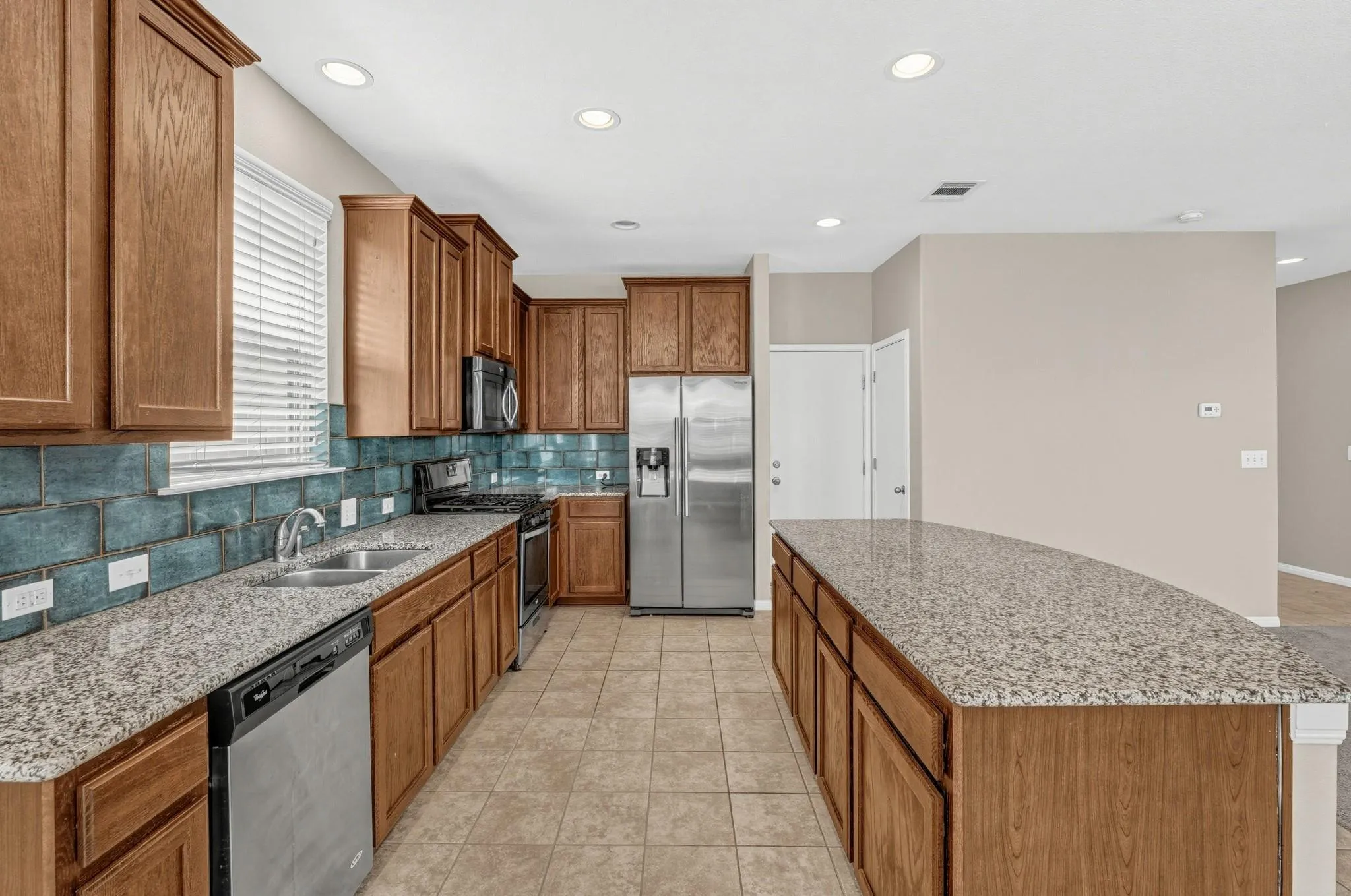Photo 5 of 266 TWISTED OAKS LN