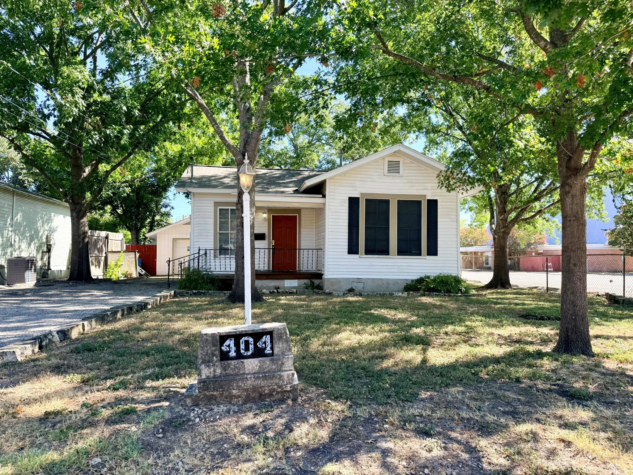 Photo of 404 NORMANDY ST, Austin, TX, 78745