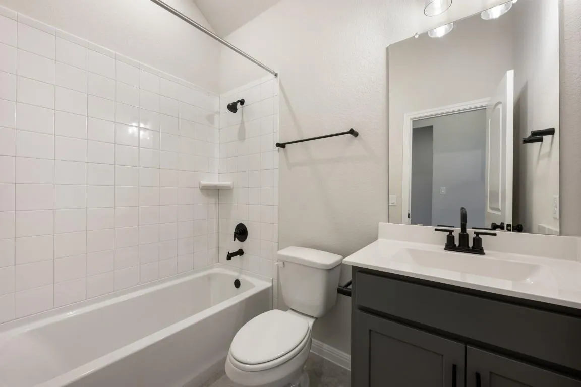 Photo 5 of 313 POSSUMHAW LN