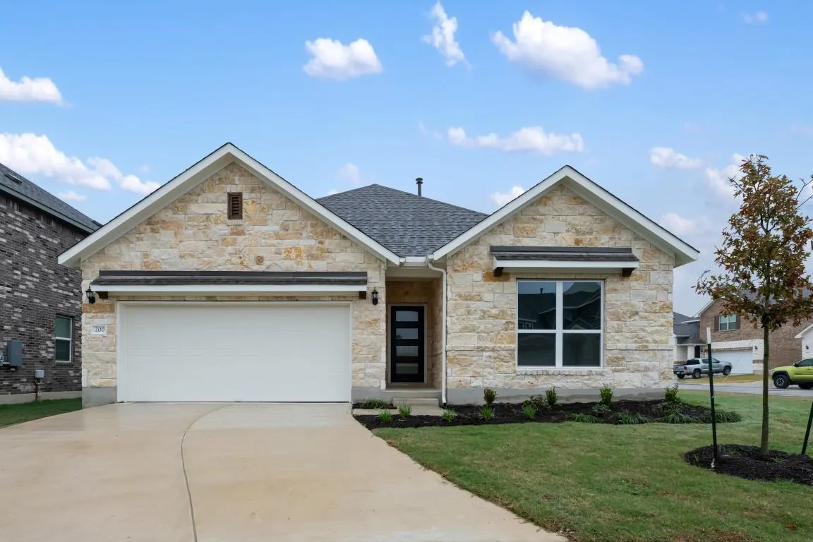 Photo of 313 POSSUMHAW LN, San Marcos, TX, 78666