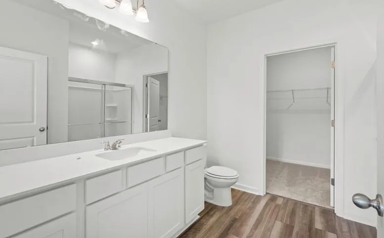 Photo 4 of 348 SIEDERS ST