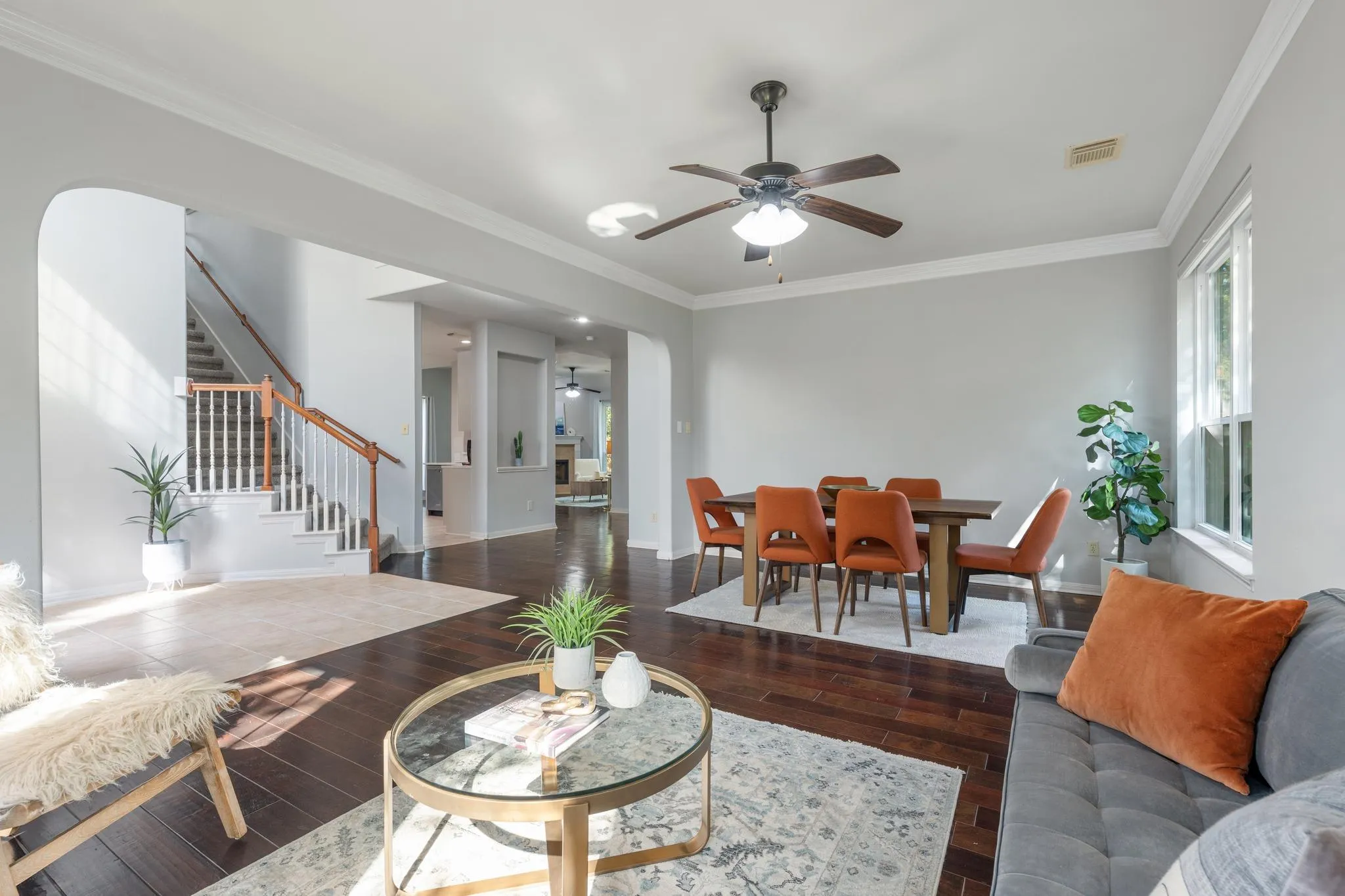 Photo 3 of 10808 BEACHMONT LN