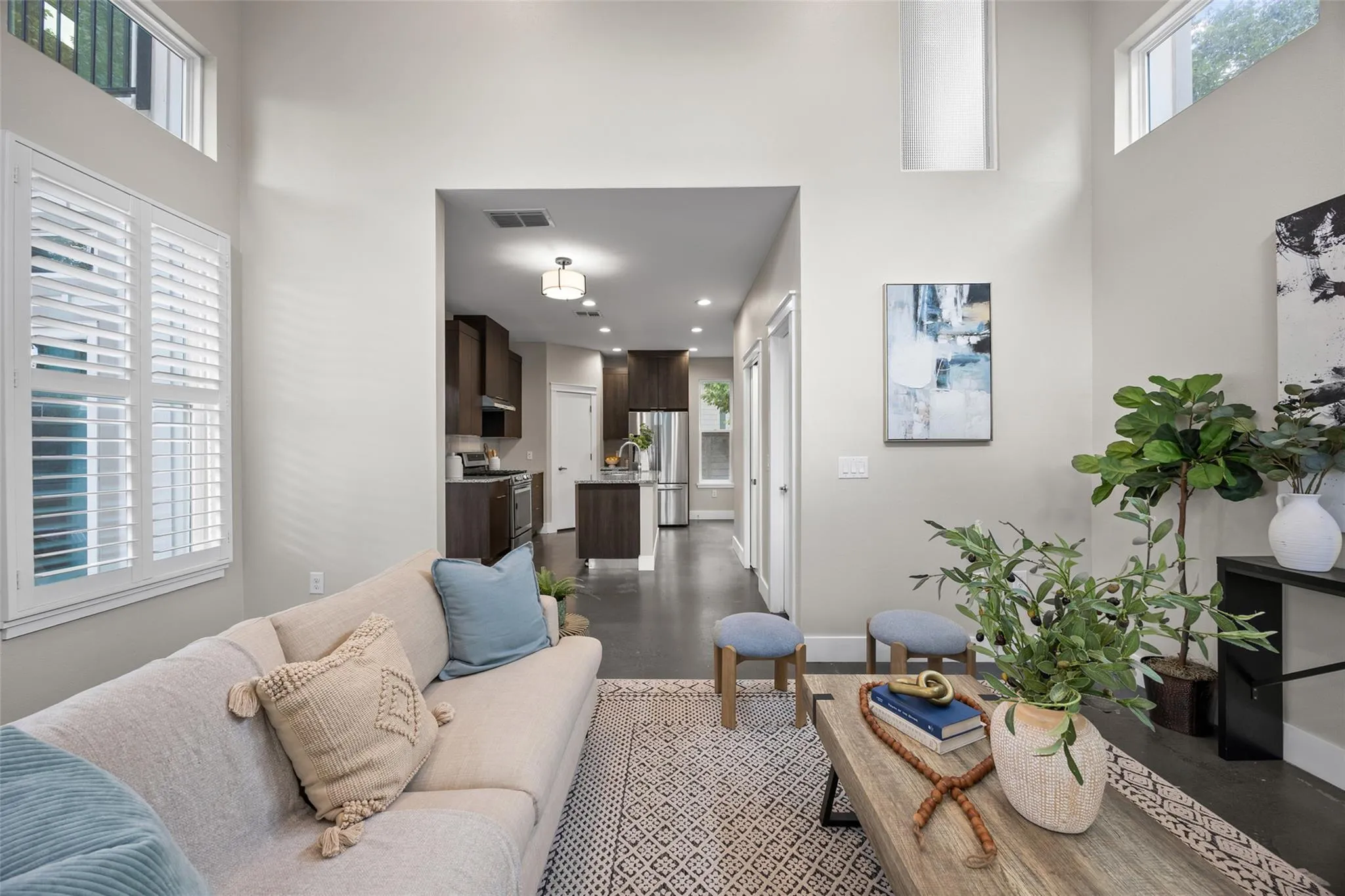 Photo 5 of 1609 DELONEY ST #B