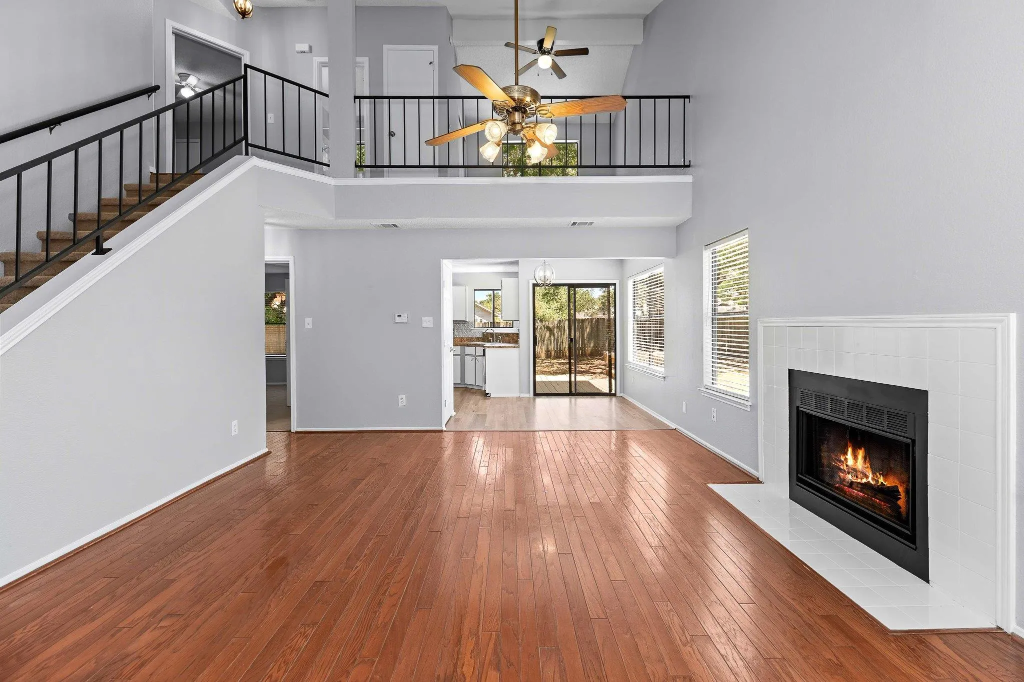 Photo 5 of 2300 DOWD LN