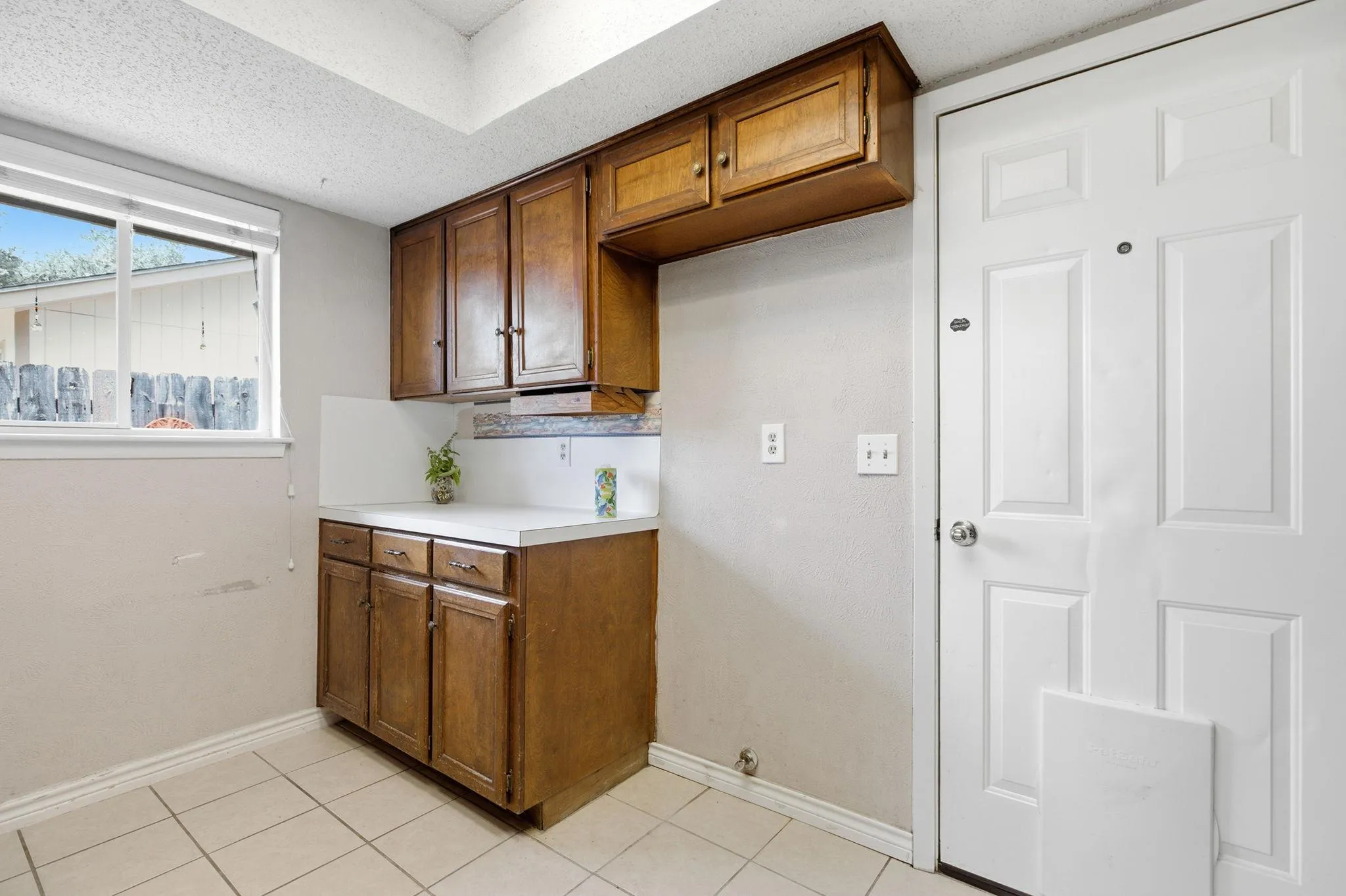 Photo 3 of 8509 SLANT OAK DR