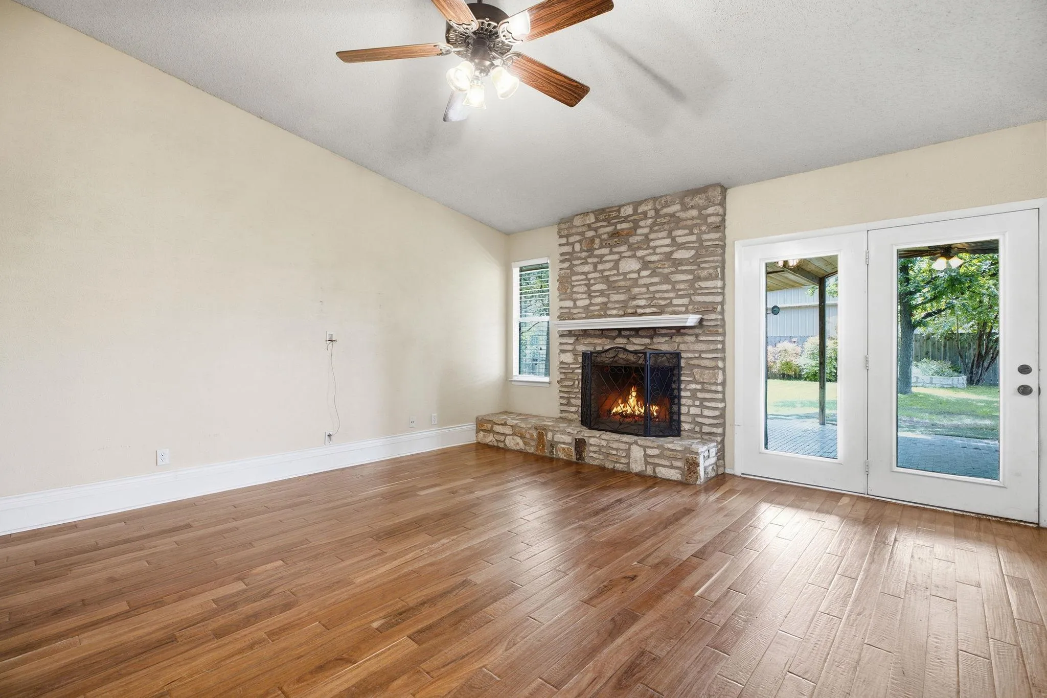 Photo 3 of 8509 SLANT OAK DR