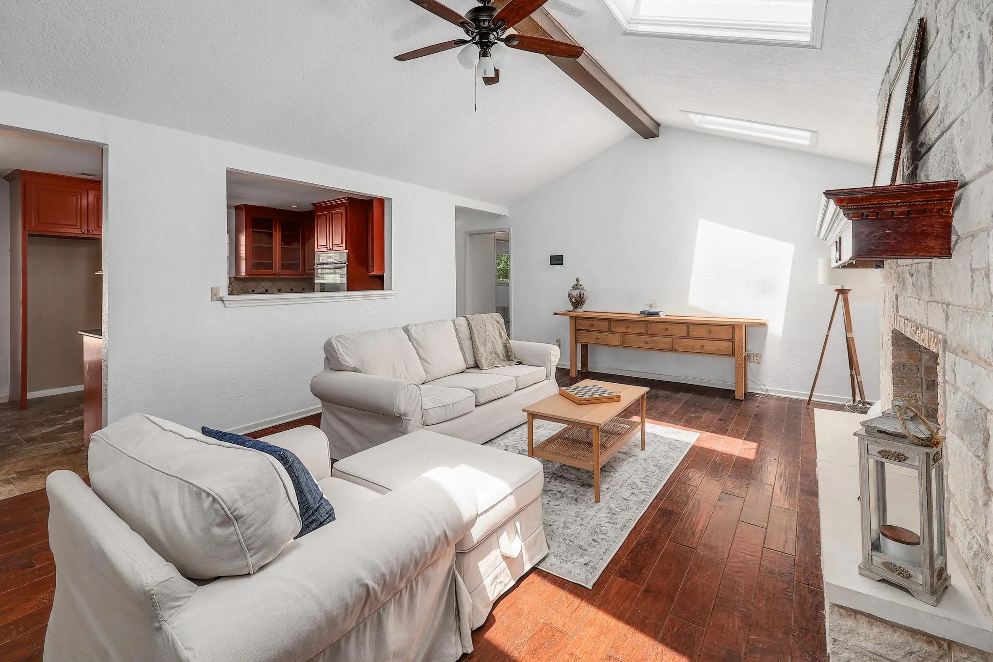 Photo 5 of 602 MEADOWBROOK DR