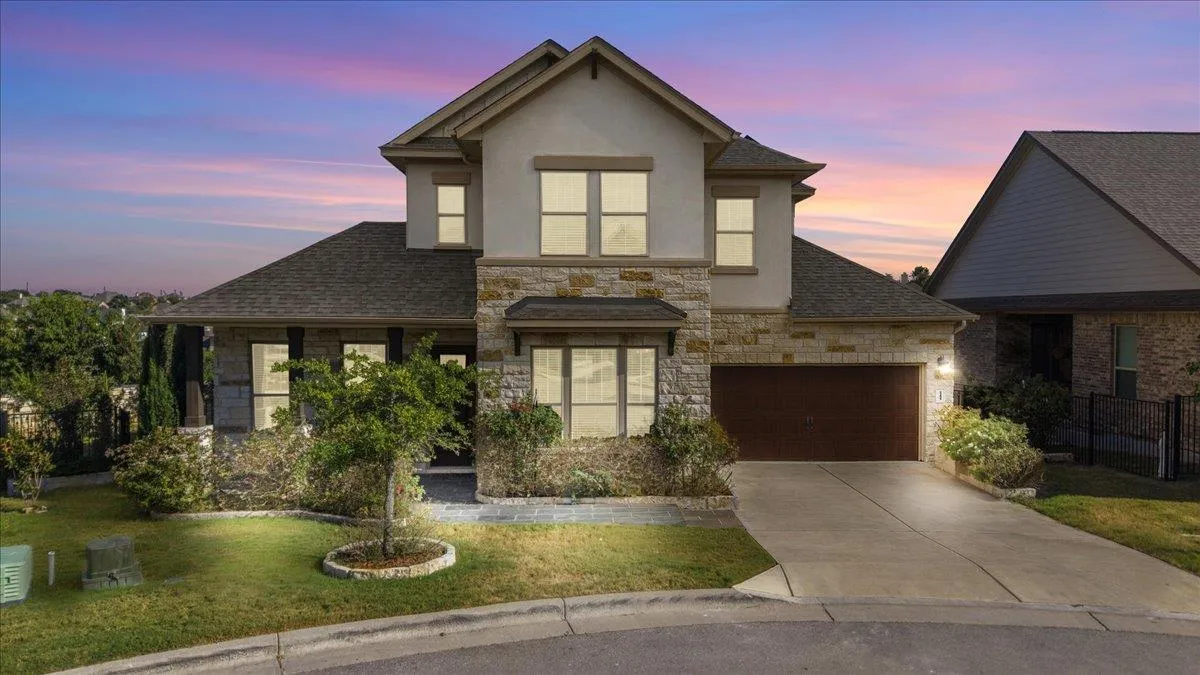 Photo of 266 VILLAGE OAK DR, Austin, TX, 78737