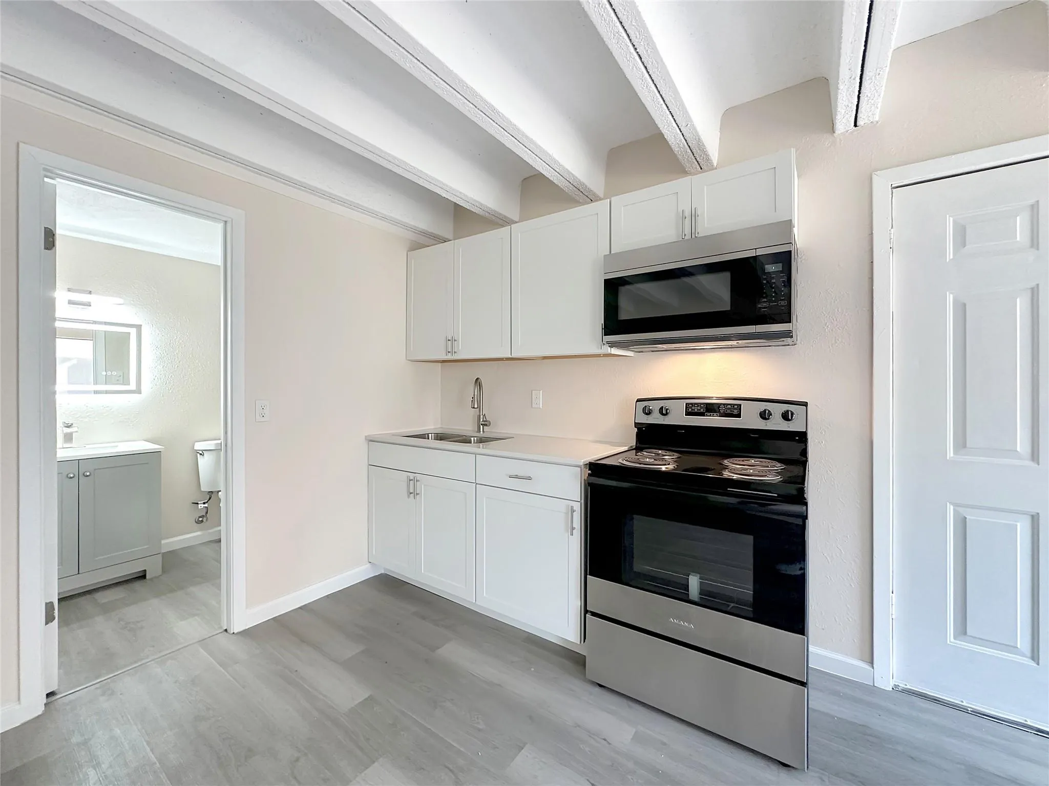 Photo 4 of 5920 LAGO VISTA WAY #C-23