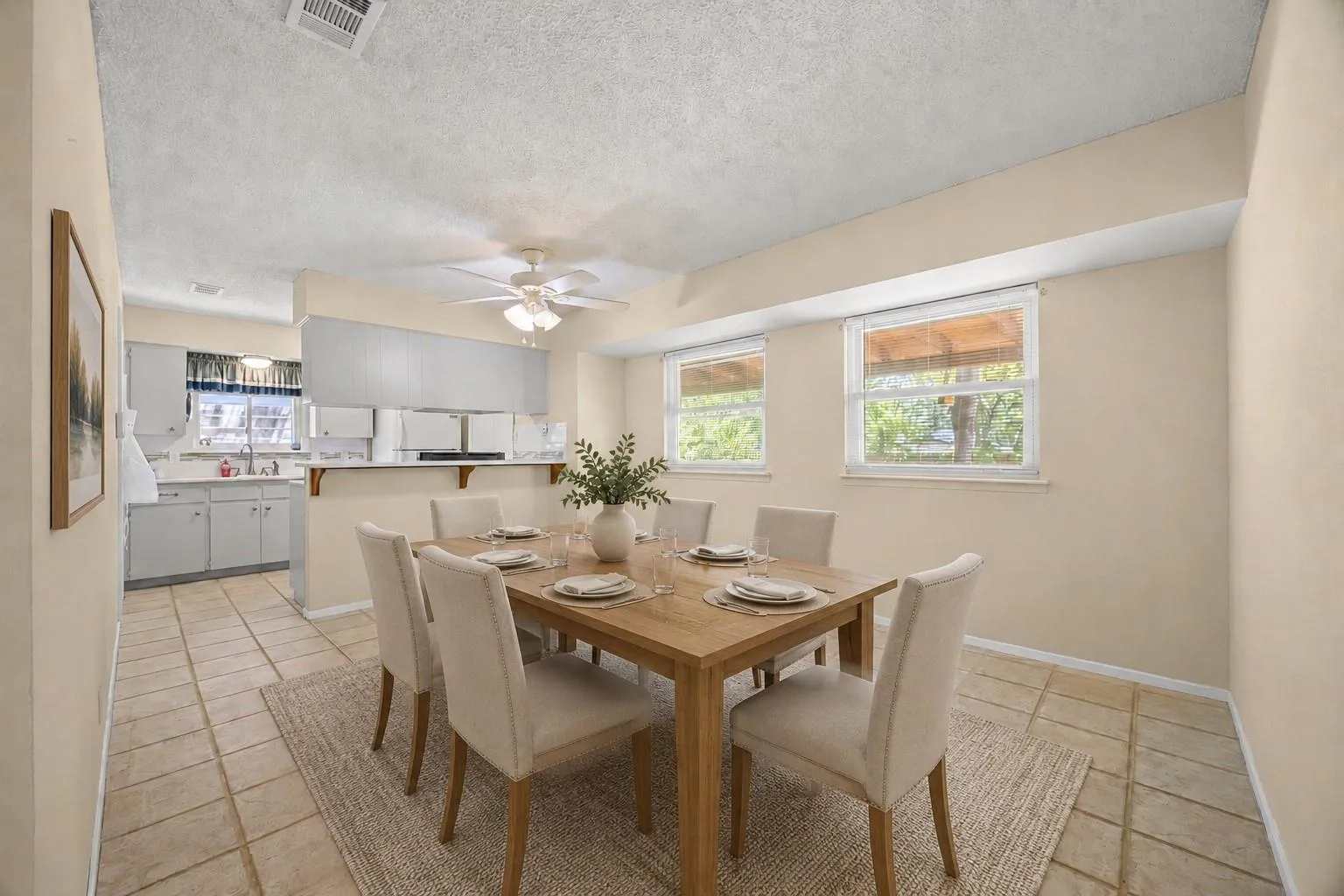 Photo 4 of 9713 DALLUM DR