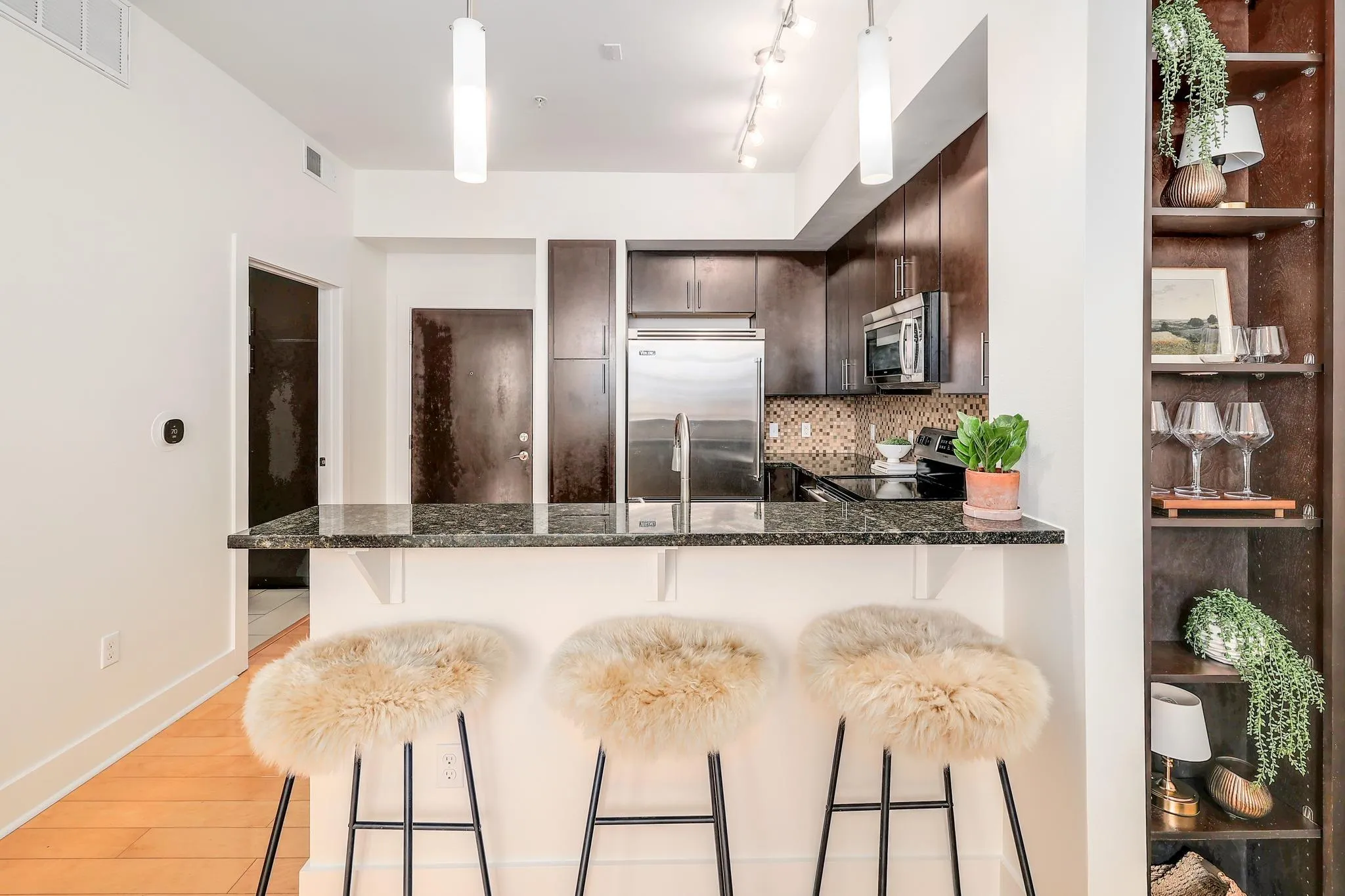 Photo 4 of 1320 ROBERT BROWNING ST #308