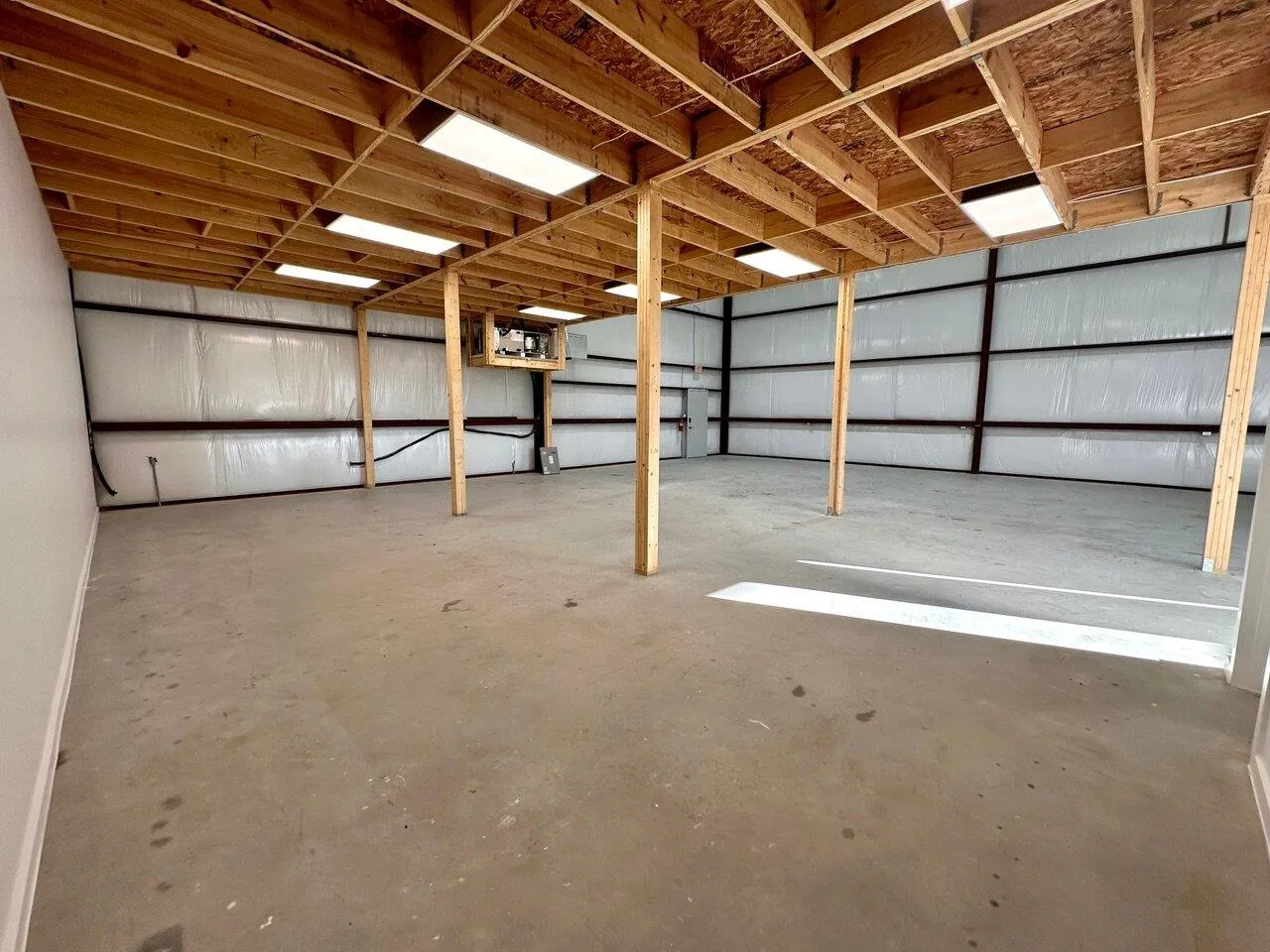 Photo 3 of 10020 DARDEN HILL RD #8