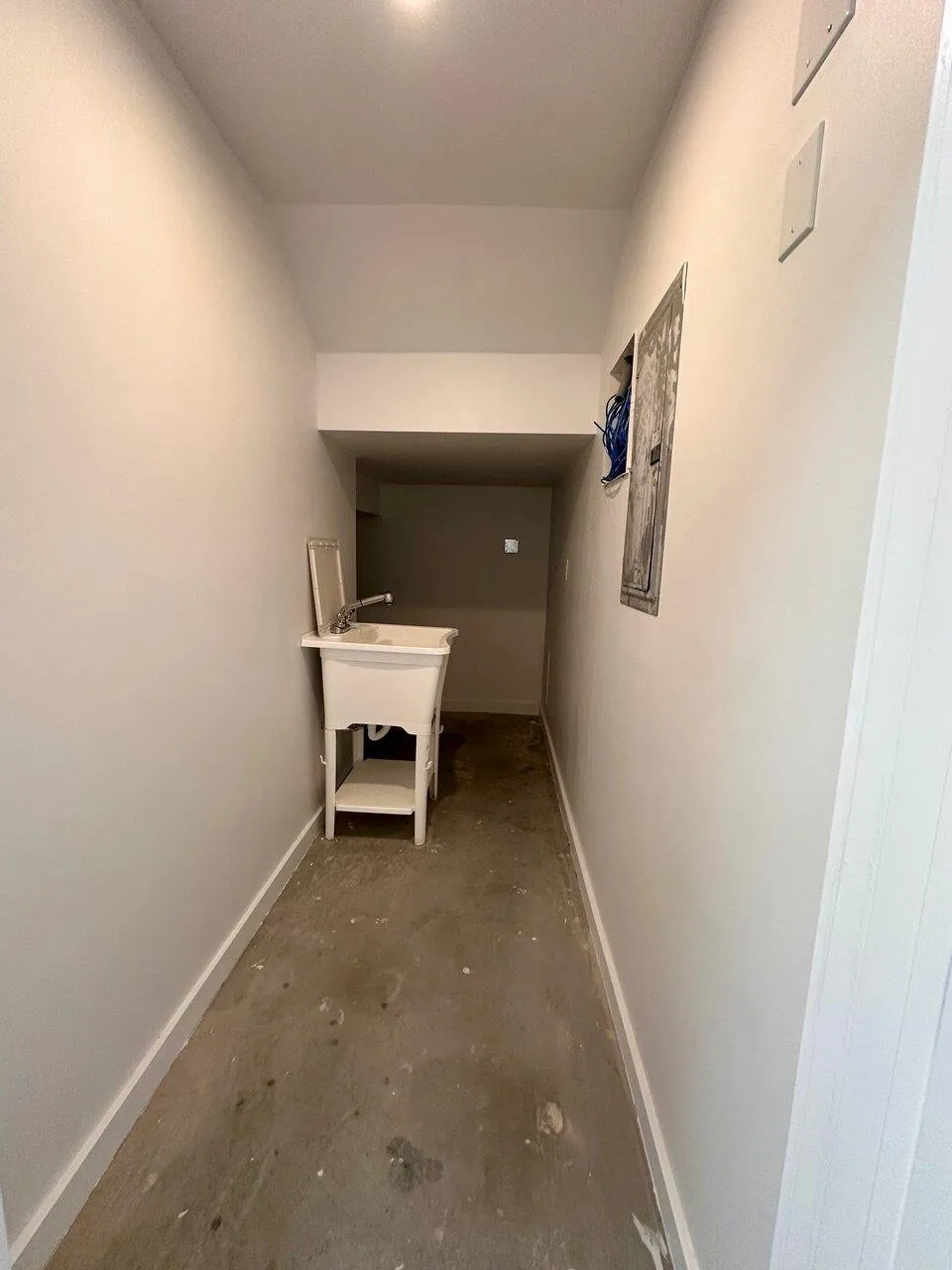 Photo 2 of 10020 DARDEN HILL RD #8