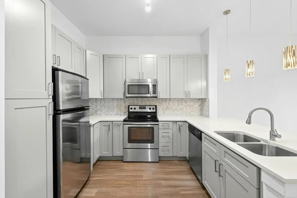 Photo 2 of 1900 BARTON SPRINGS RD #2021