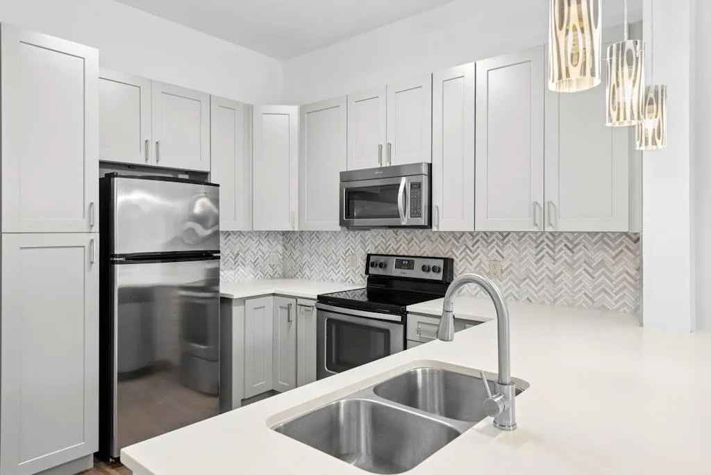 Photo 4 of 1900 BARTON SPRINGS RD #2021
