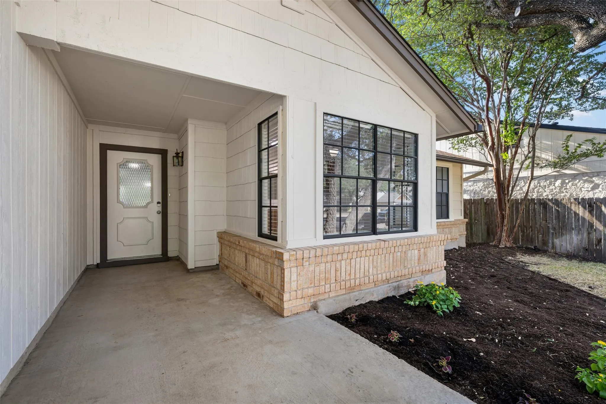 Photo 4 of 11464 BRISTLE OAK TRL