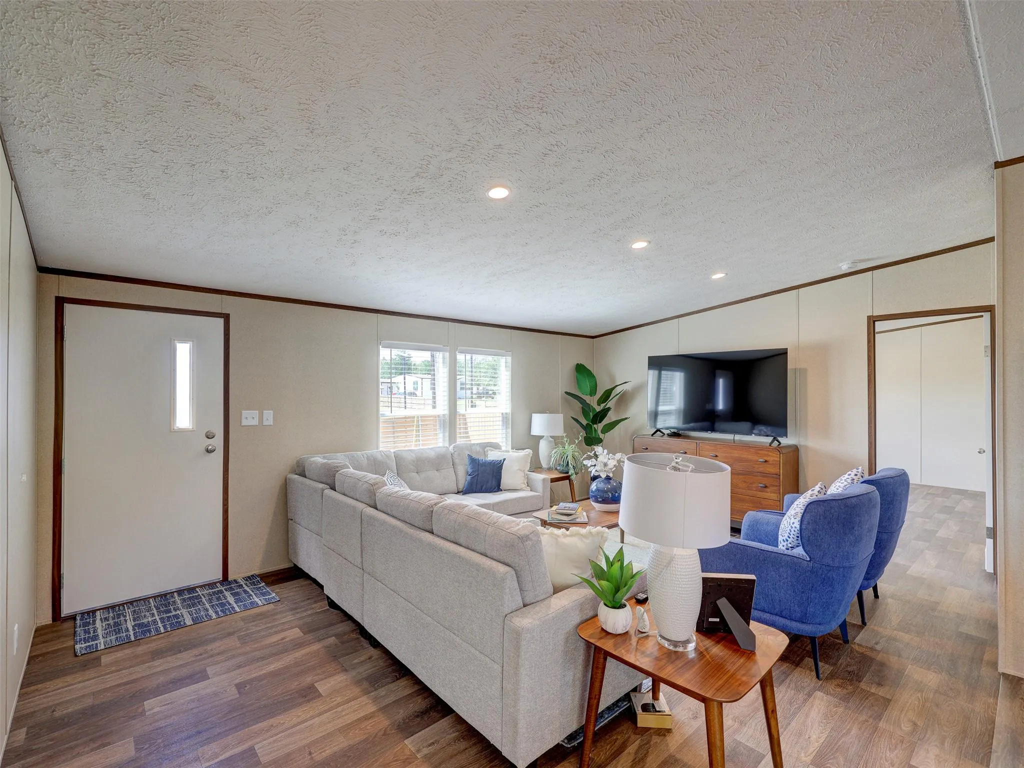 Photo 4 of 146 MONTE VISTA DR