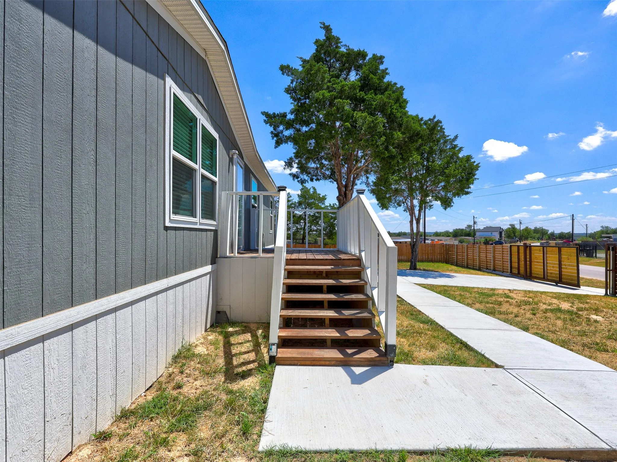 Photo 2 of 146 MONTE VISTA DR