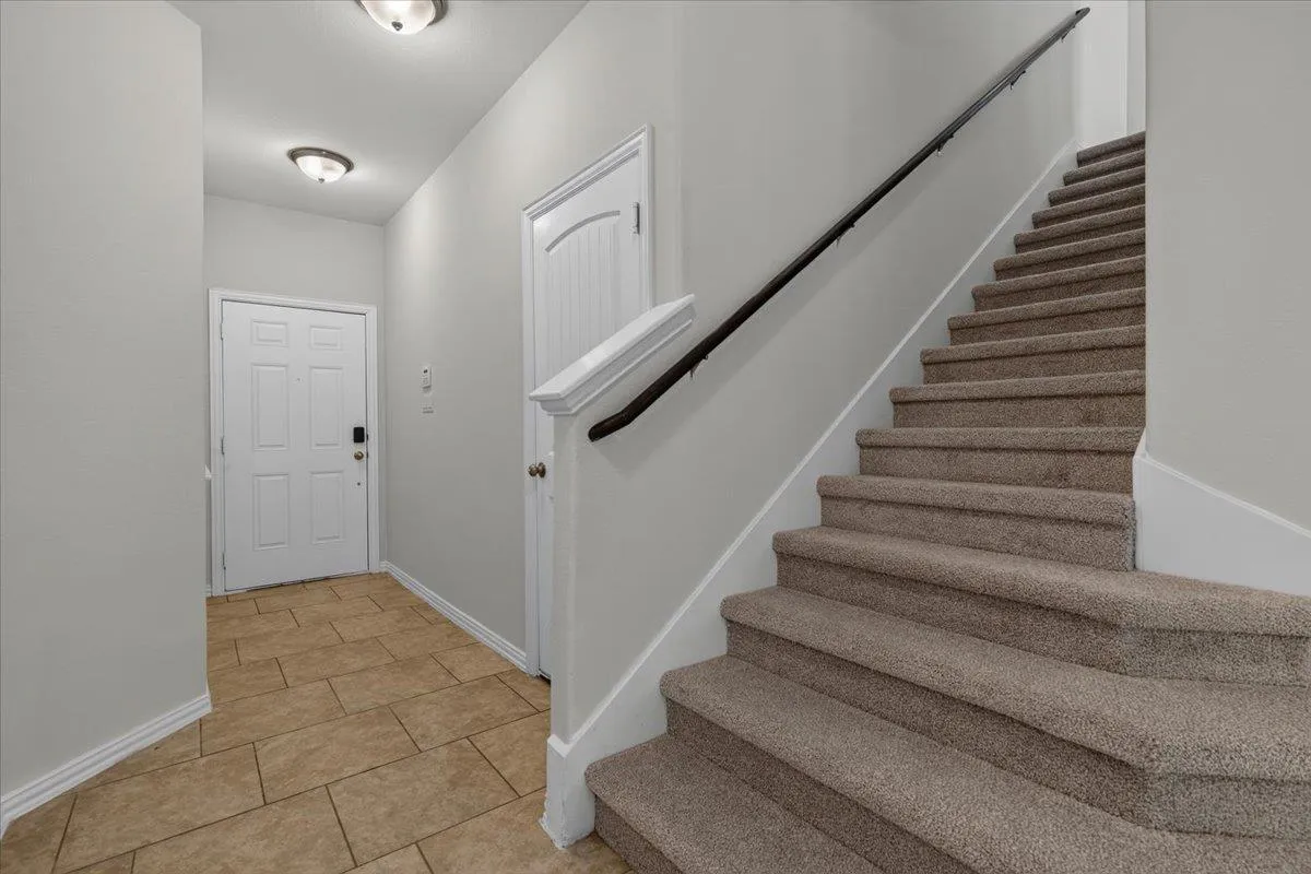 Photo 5 of 249 SHALE CIR
