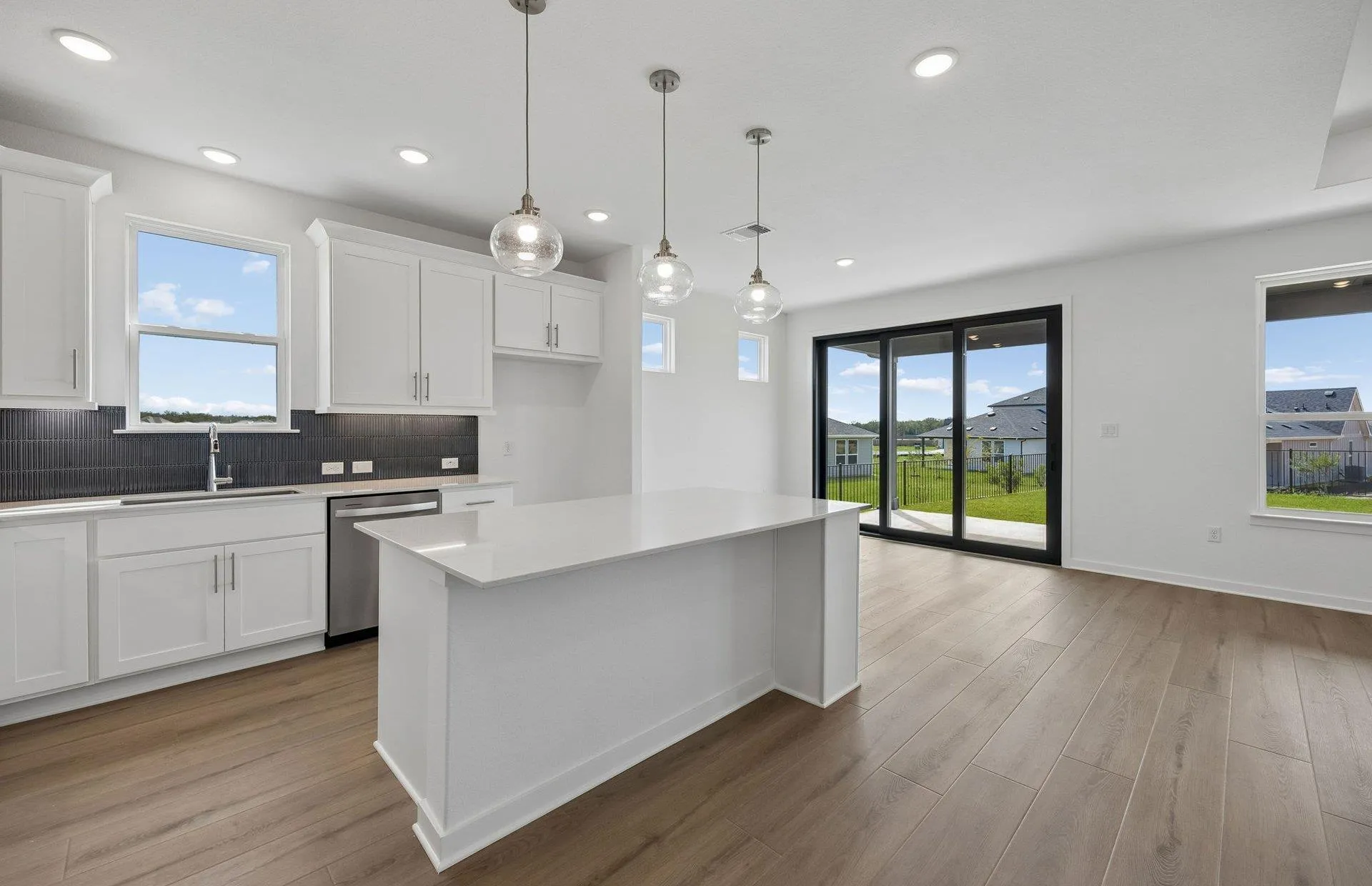 Photo 5 of 132 FRONTERA DR
