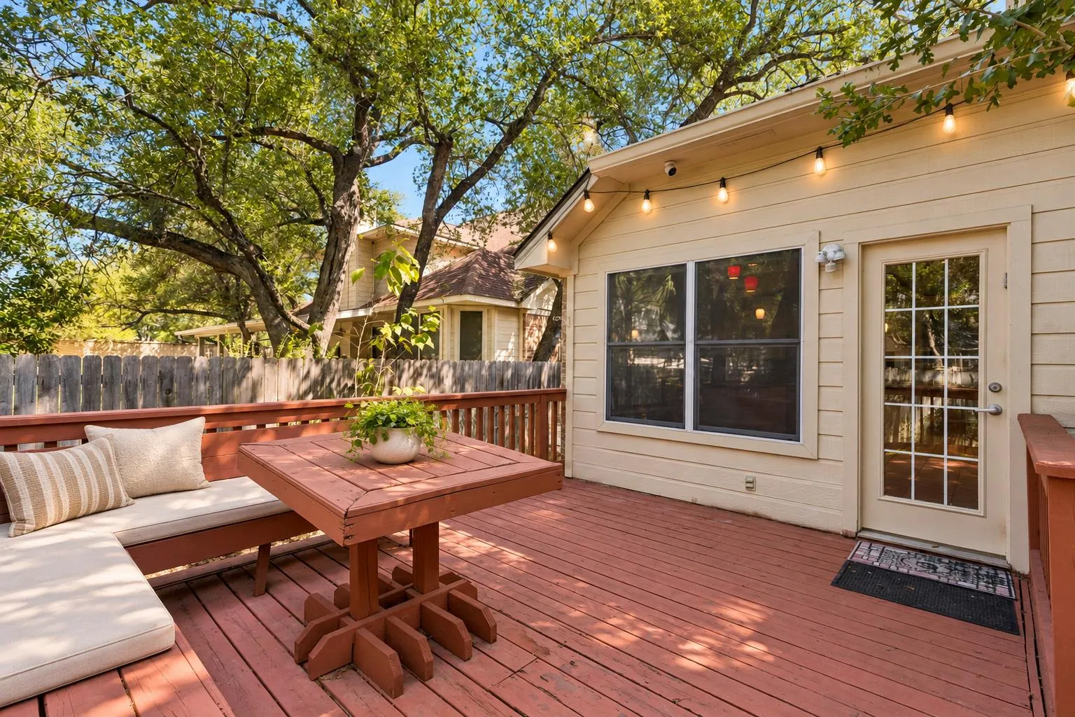 Photo 5 of 15814 RUSTIC LN