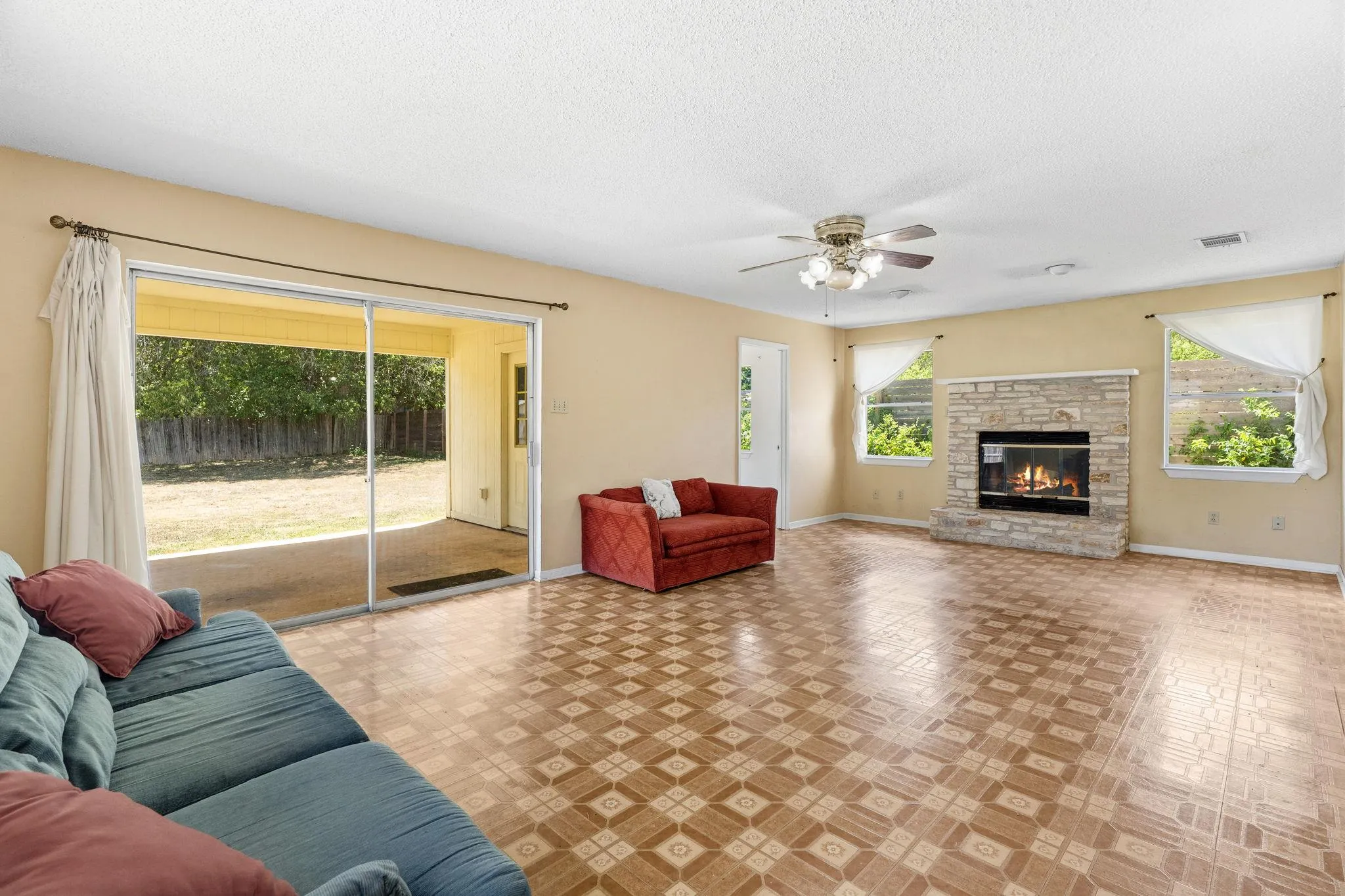 Photo 3 of 3007 GREAT VALLEY DR