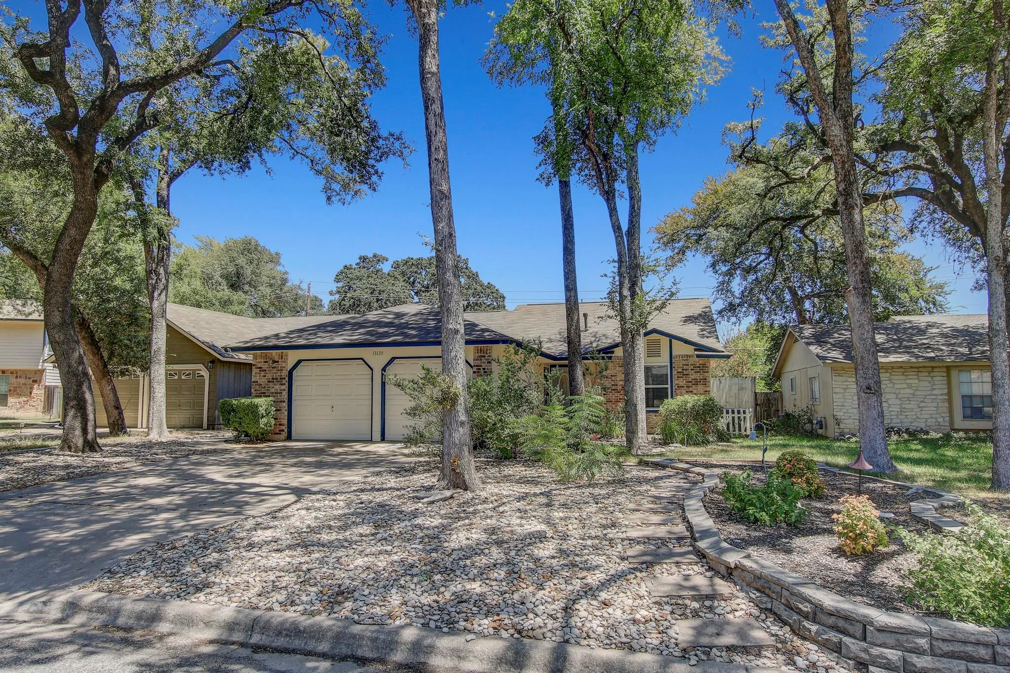 Photo of 13135 MILL STONE DR, Austin, TX, 78729