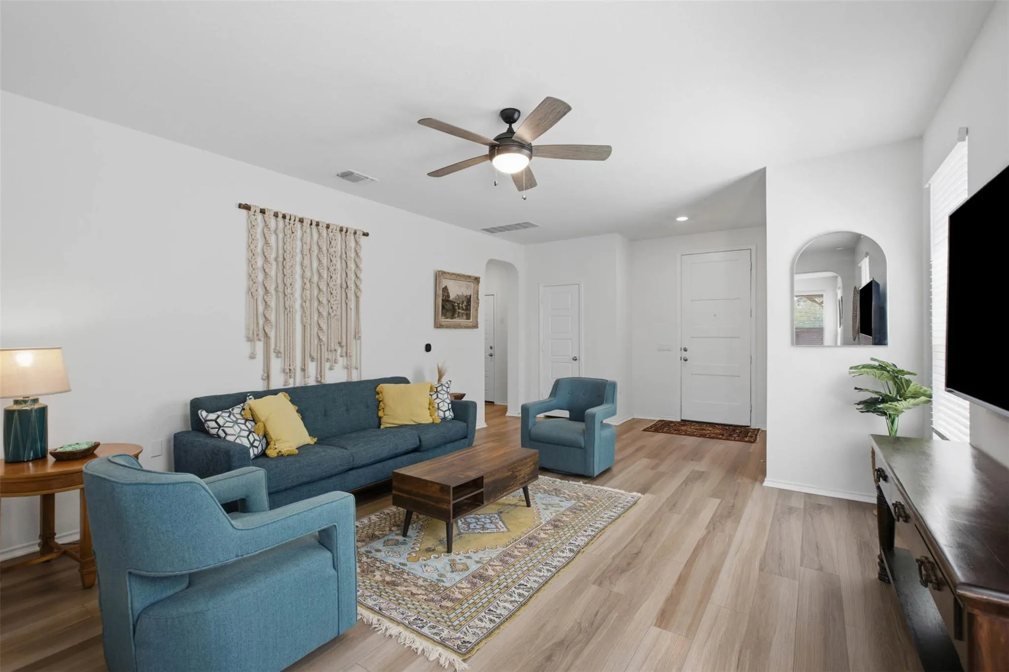 Photo 5 of 4605 COLMAR DR