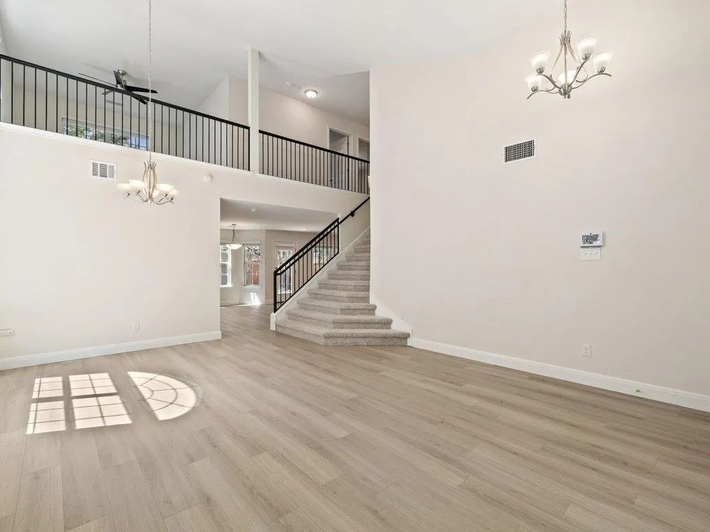 Photo 4 of 11301 FLETCHER HALL LN