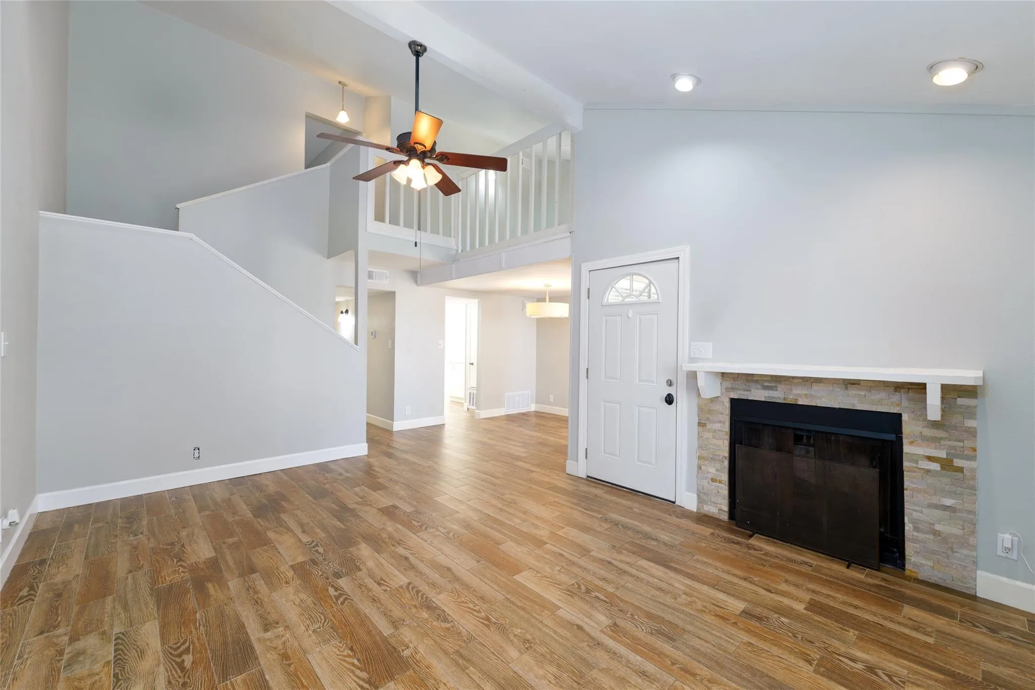 Photo 3 of 1702 TIMBER RIDGE DR