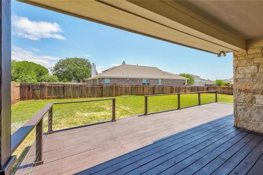 Photo 4 of 15113 FERNHILL DR