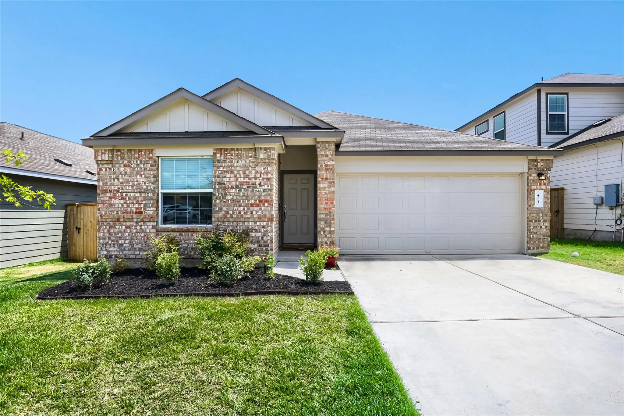 Photo of 452 PERFECT WORLD LOOP, Jarrell, TX, 76537
