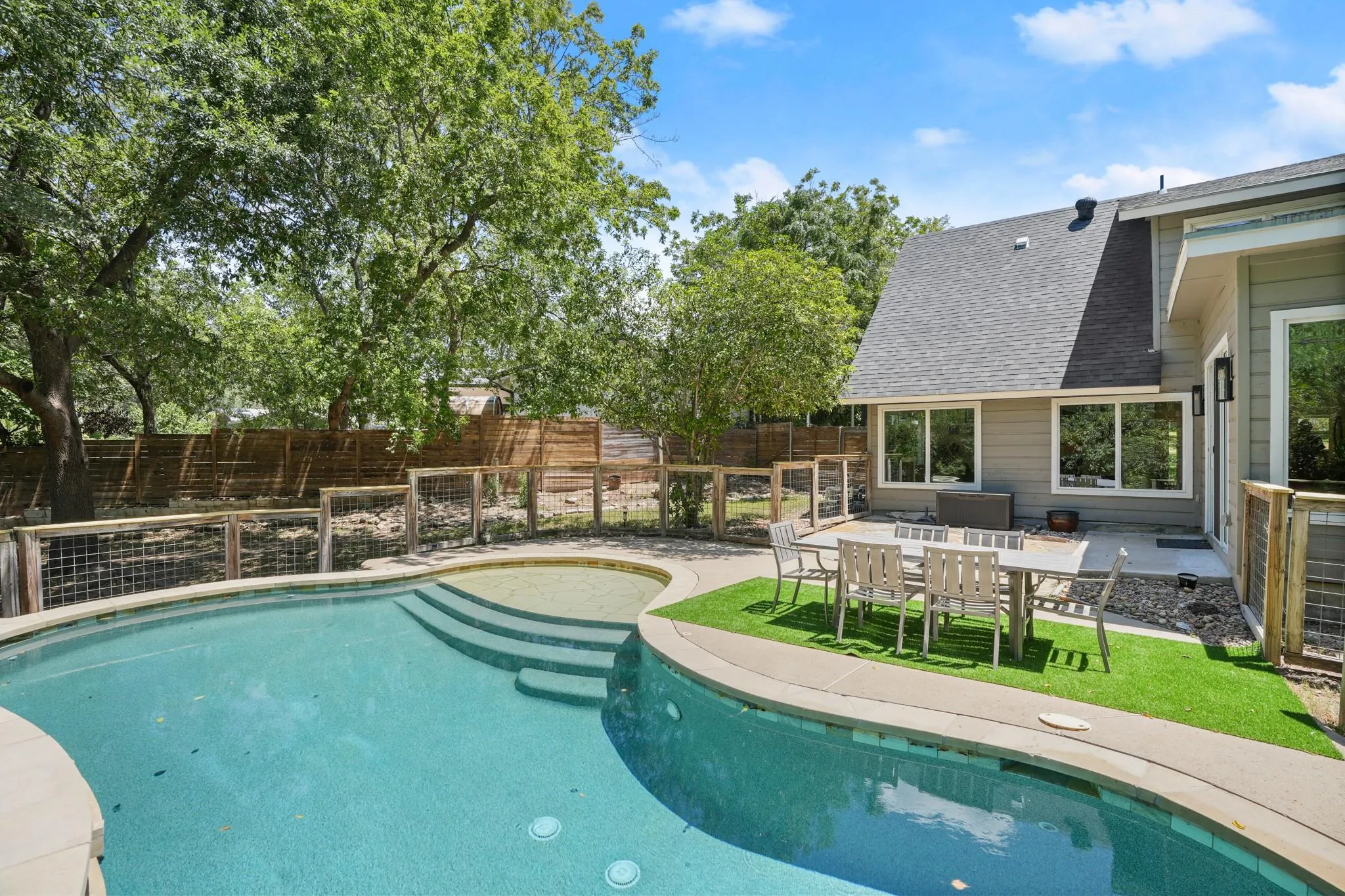 Photo of 2506 FRIAR TUCK LN, Austin, TX, 78704