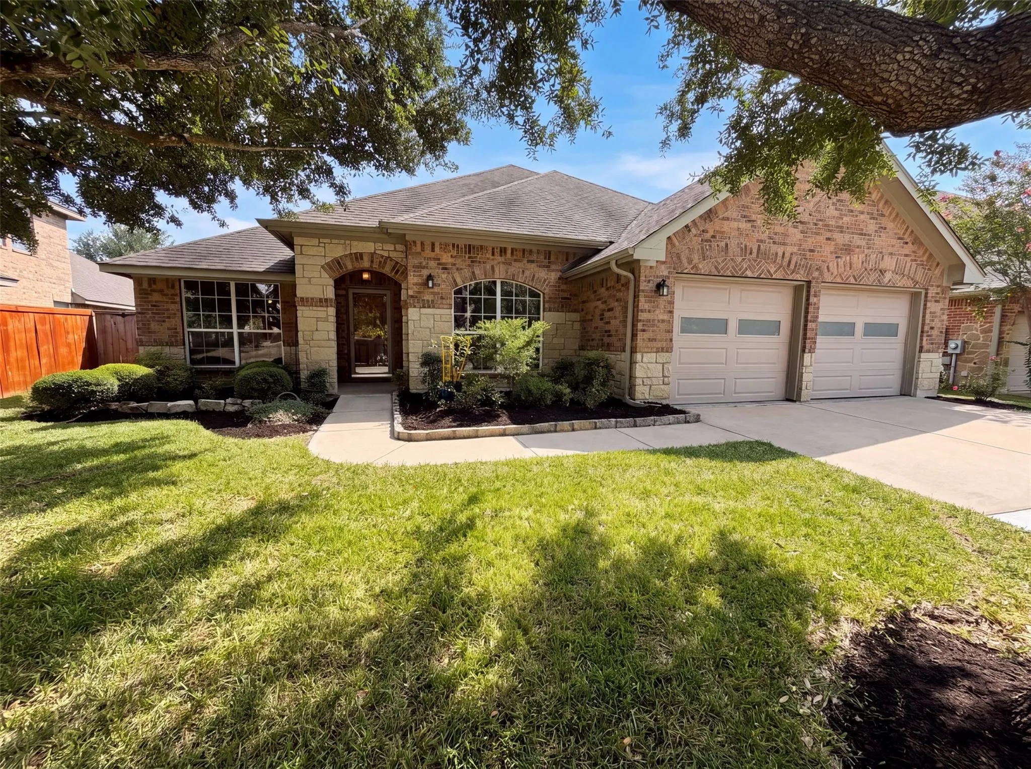 Photo of 13804 LONG SHADOW DR, Manor, TX, 78653