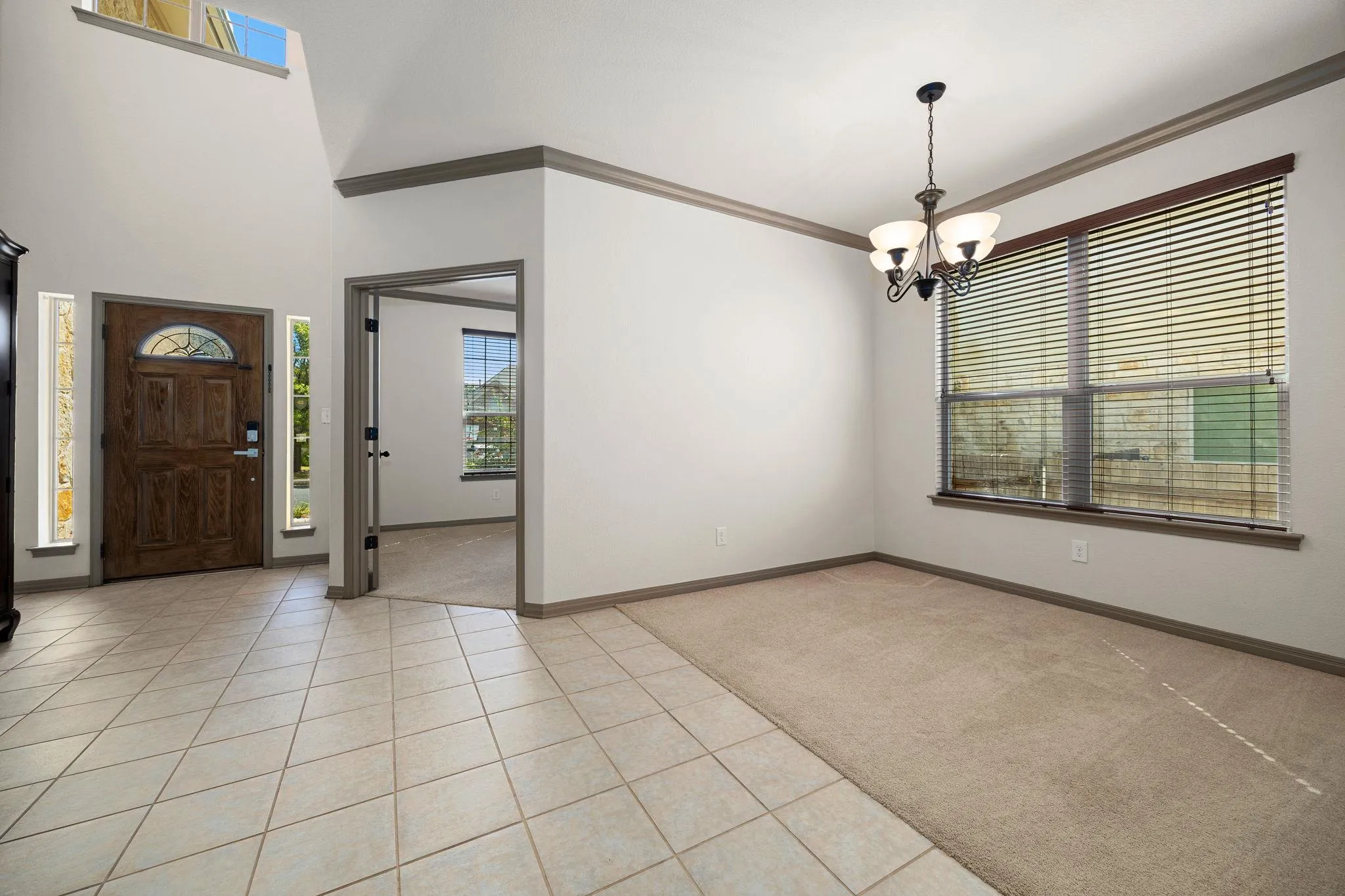 Photo 3 of 8608 ALOPHIA DR