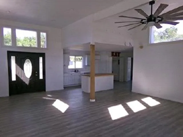 Photo 2 of 20707 GREENPARK DR